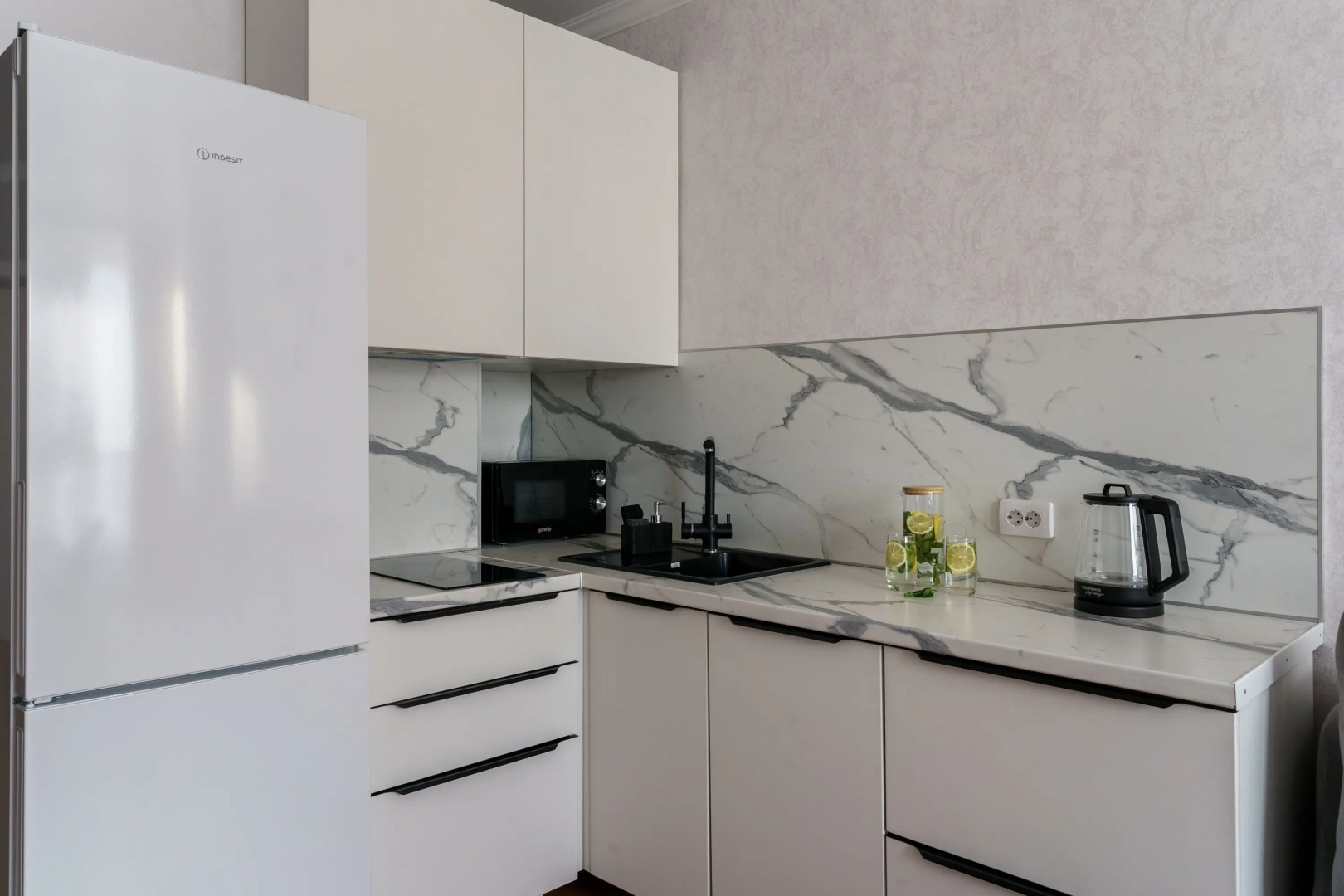 Квартира Люкс на Мельникайте