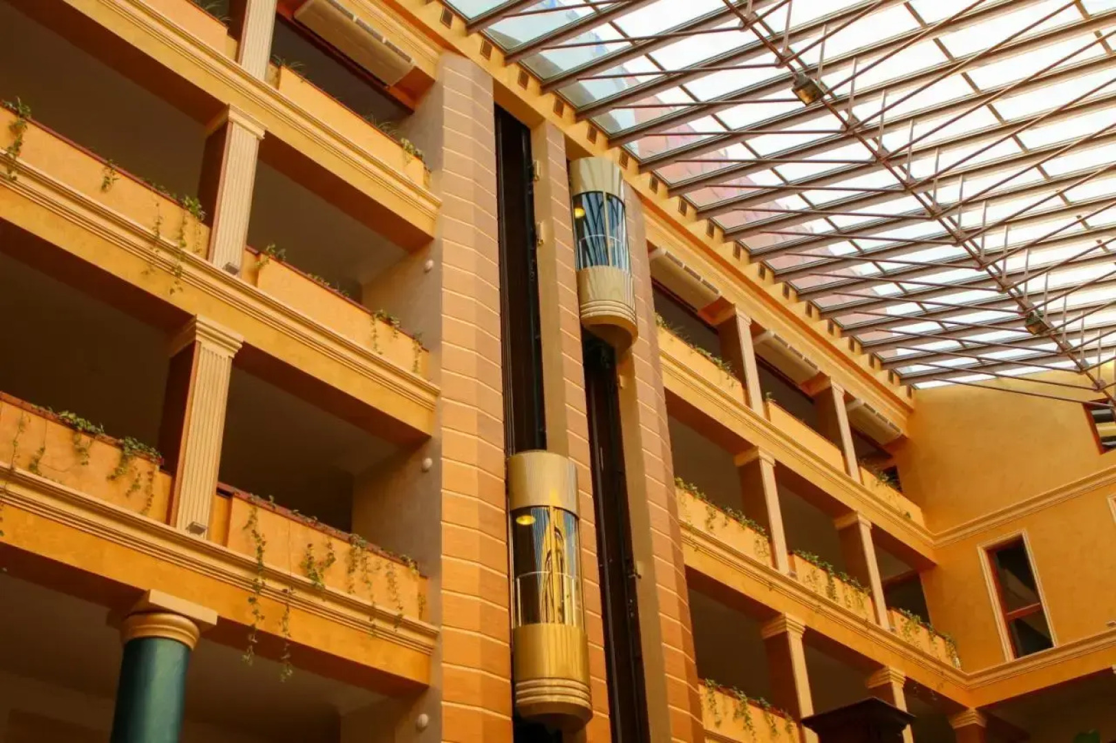 Отель Hotel Russia