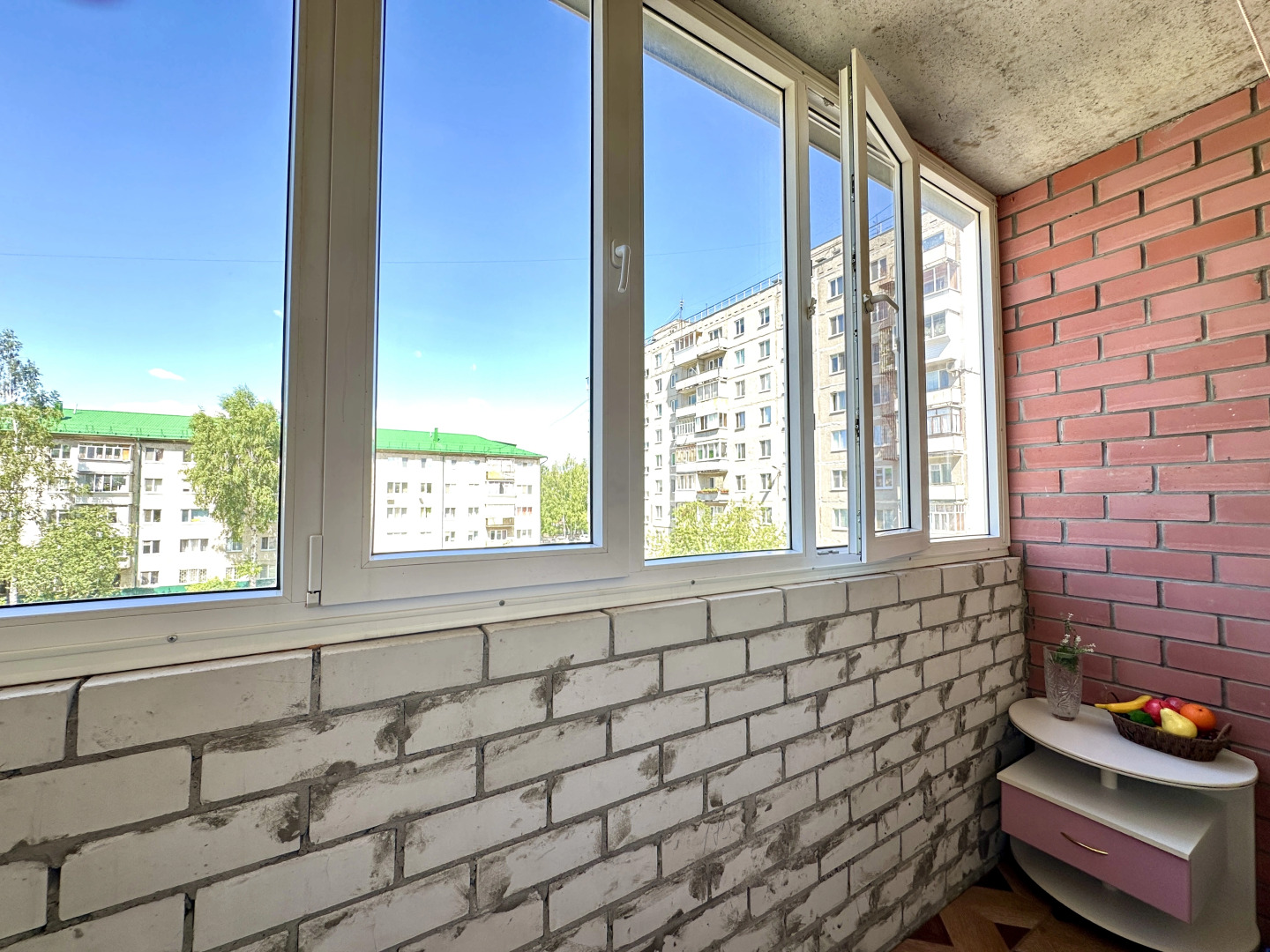 Апартаменты  в новостройке с балконом