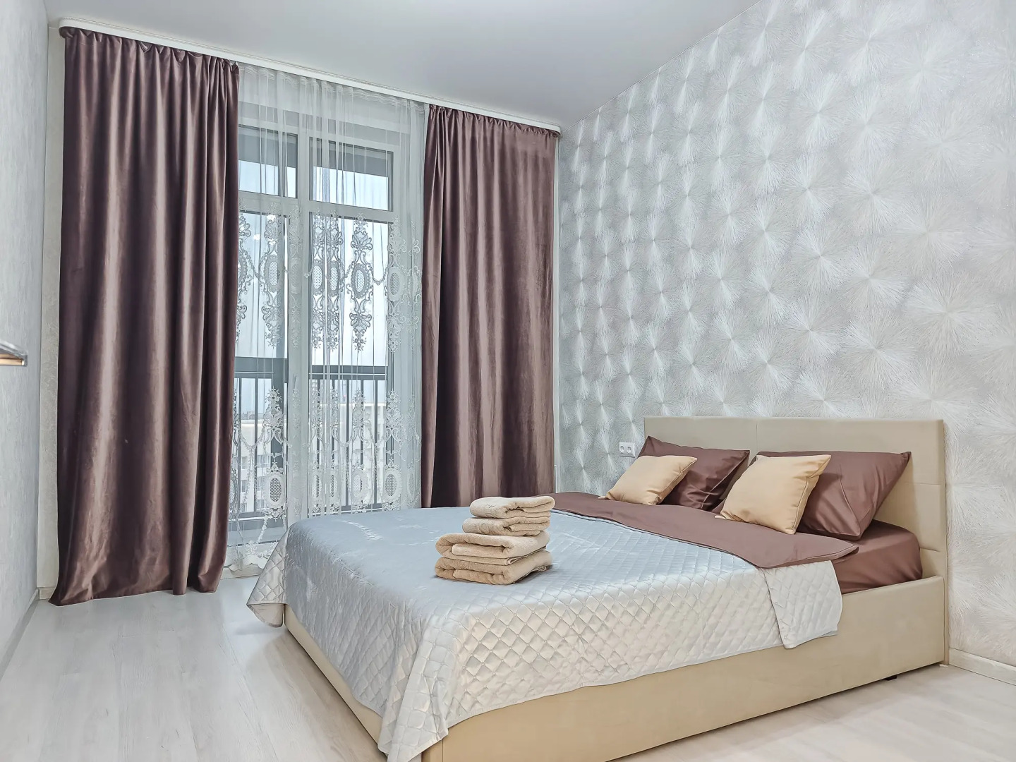 Апартаменты Stepanenkov на Шамшиных 91