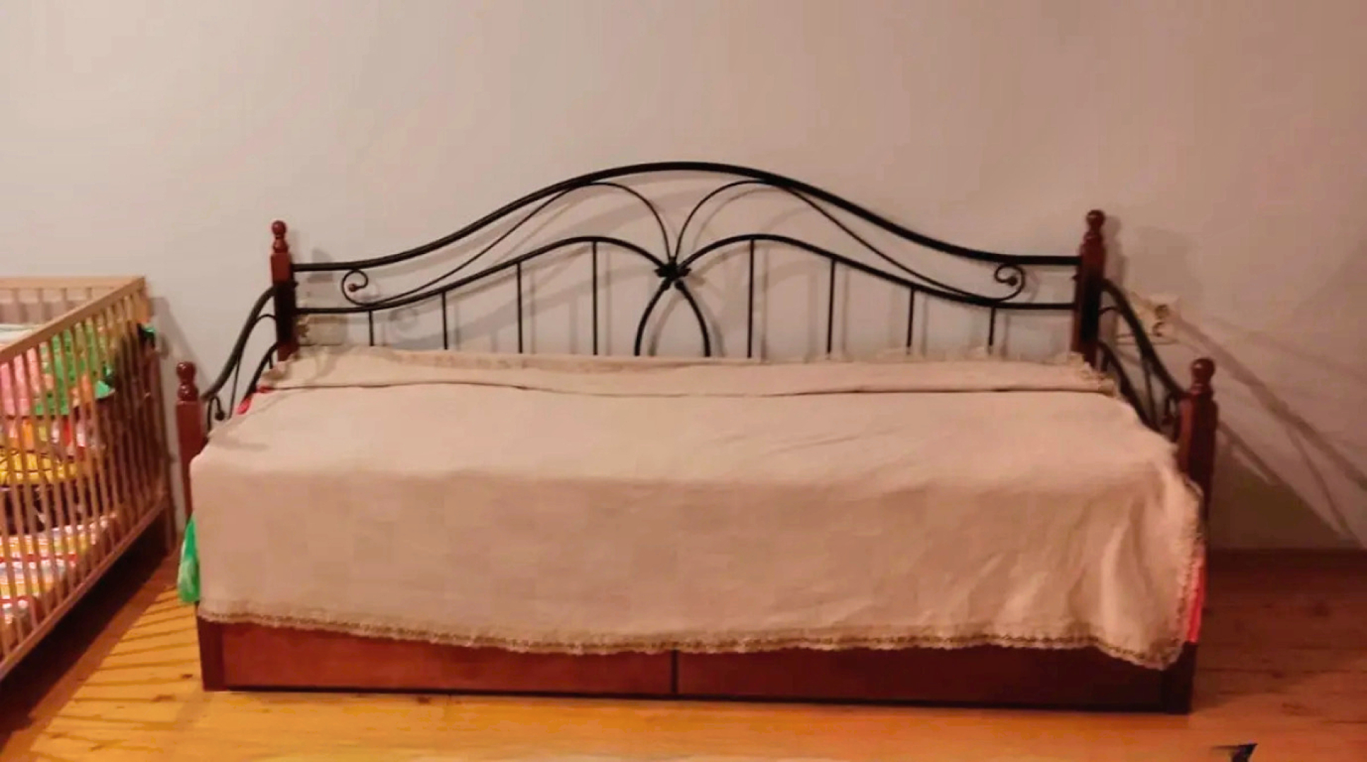 Частный Дом с Беседкой на Проспекте Дзержинского 25