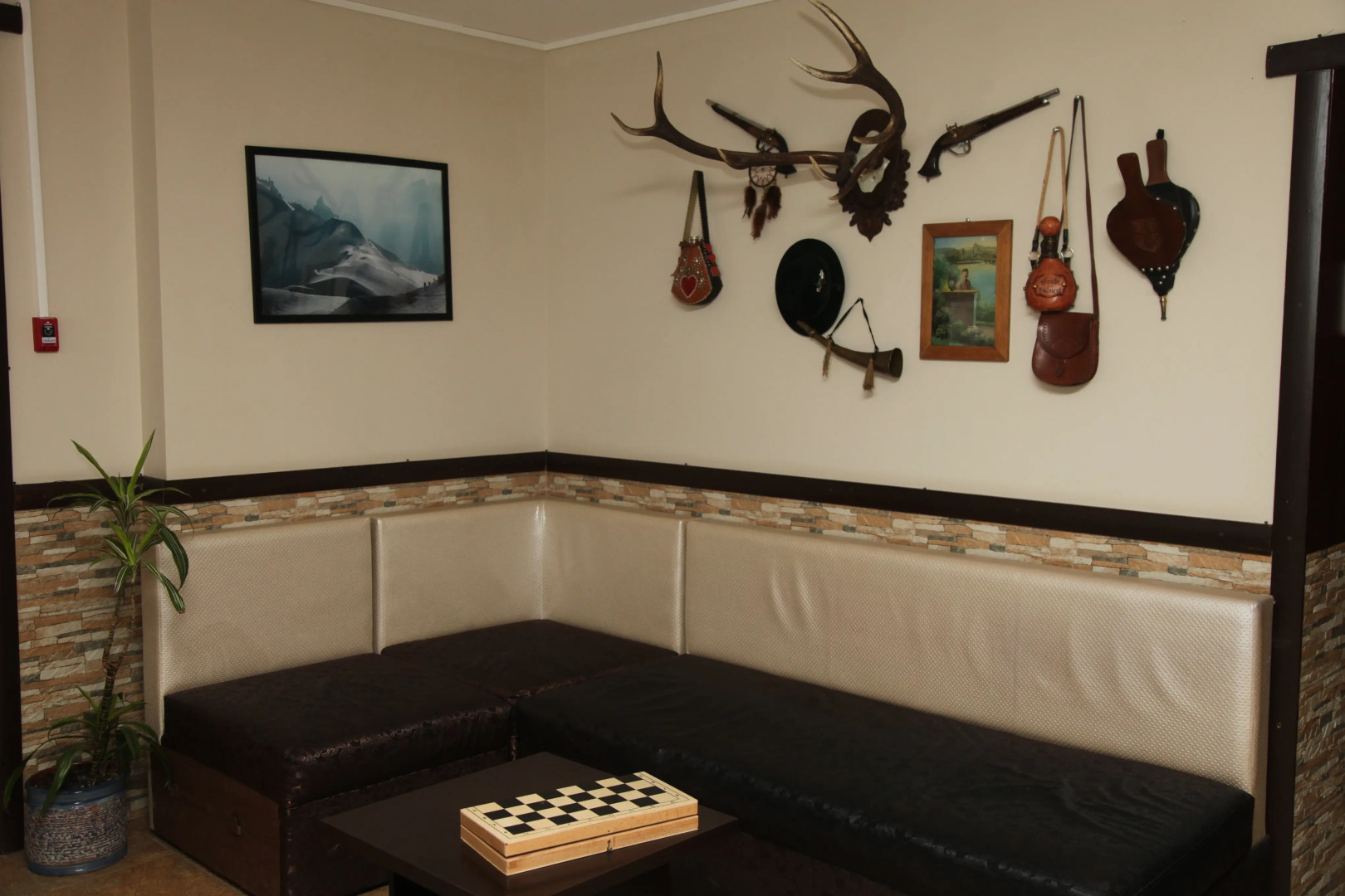 Отель Наступ