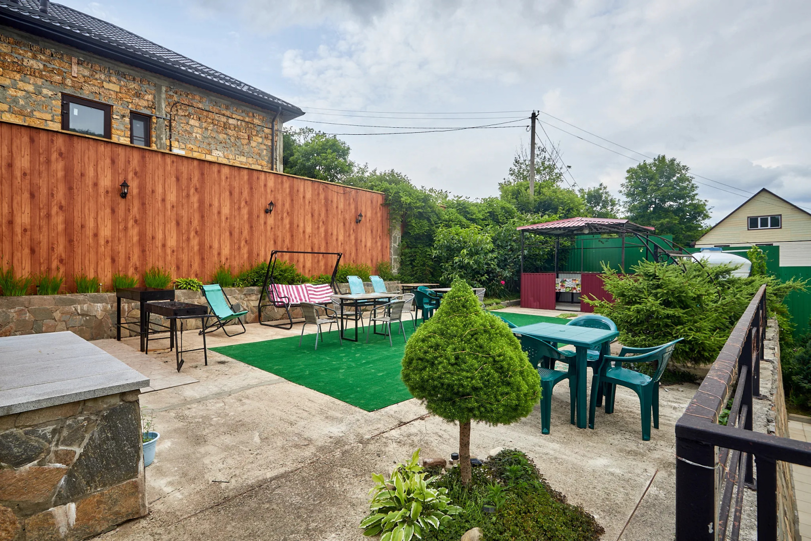 Гостевой дом Ореховый 13 Пляхо