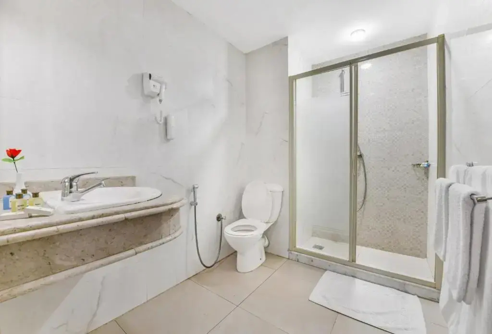 Отель Aura Inn Tiba Pyramids