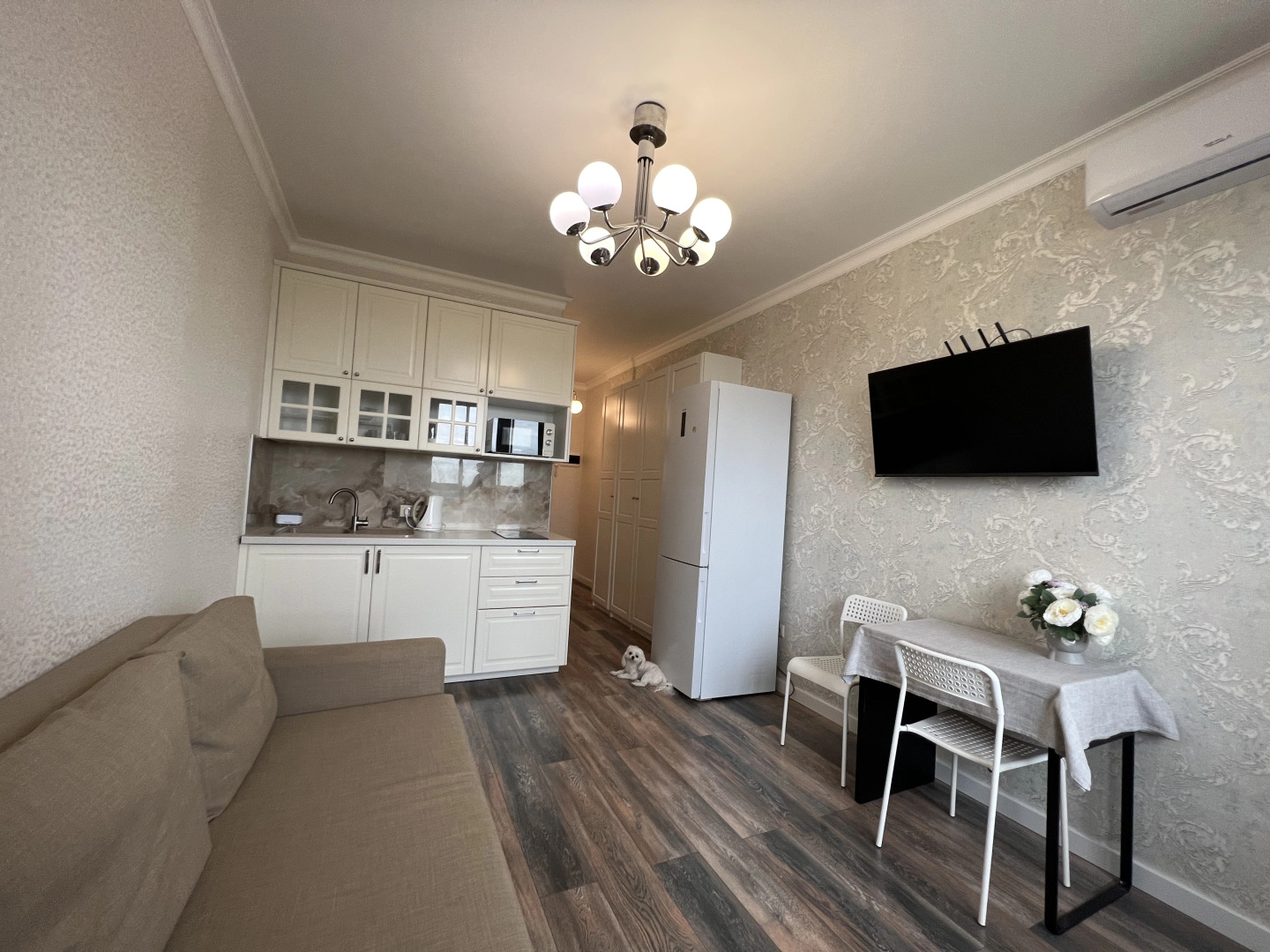 Квартира Уютная С Балконом и Красивым Видом