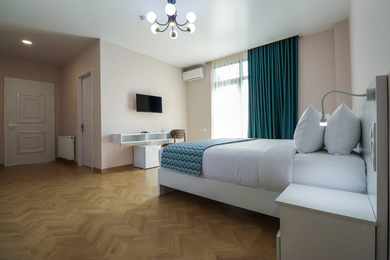 Отель & restaurant Emerald Borjomi