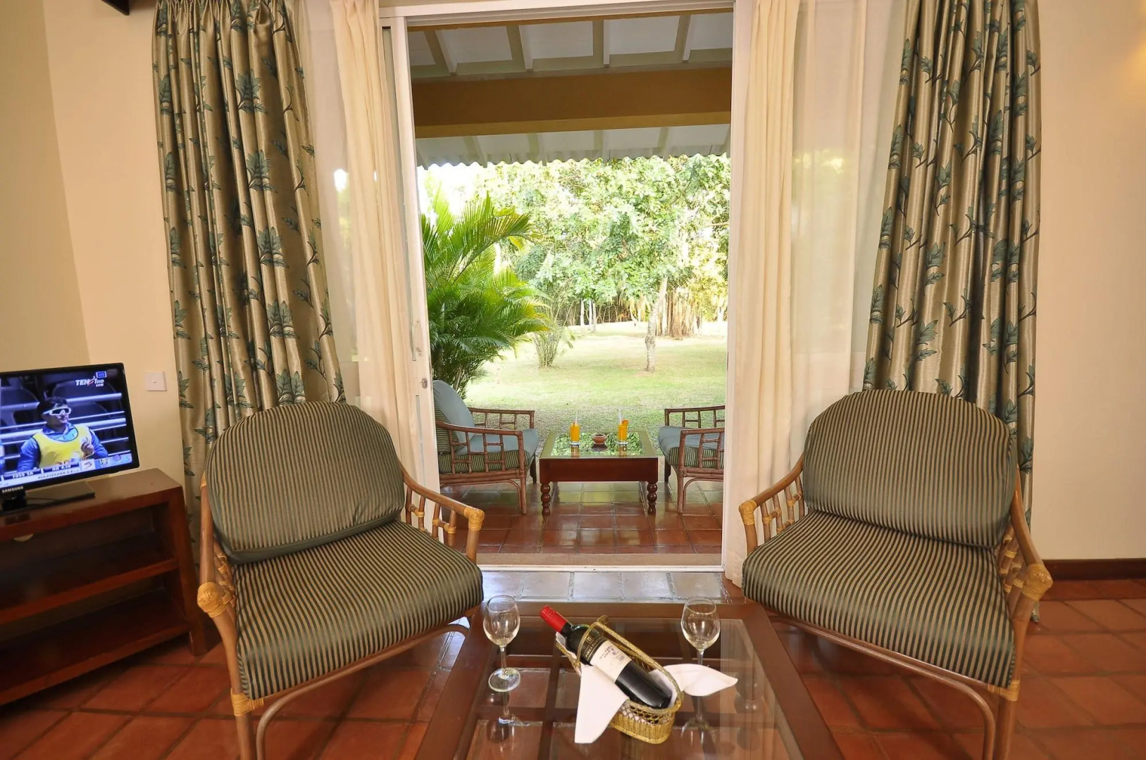 Курортный отель Club Palm Bay