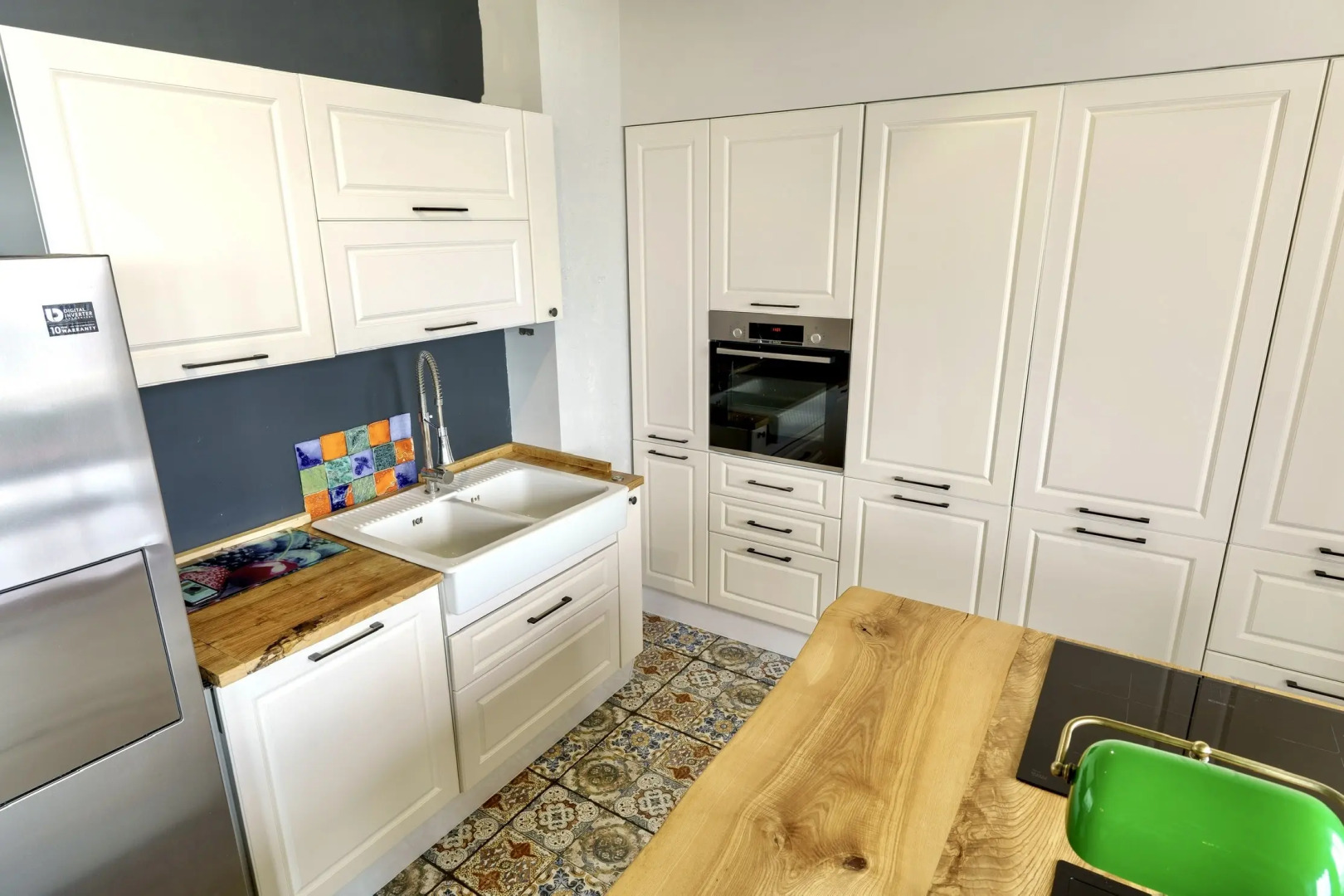 Апартаменты ApartMari Шикарные 4-комнатные апартаменты Лофт в центре