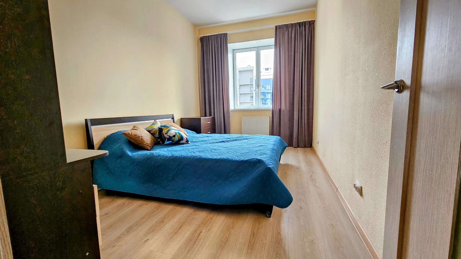 Квартира Большая евротрешка 80кв с двумя санузлами и огромной лоджией