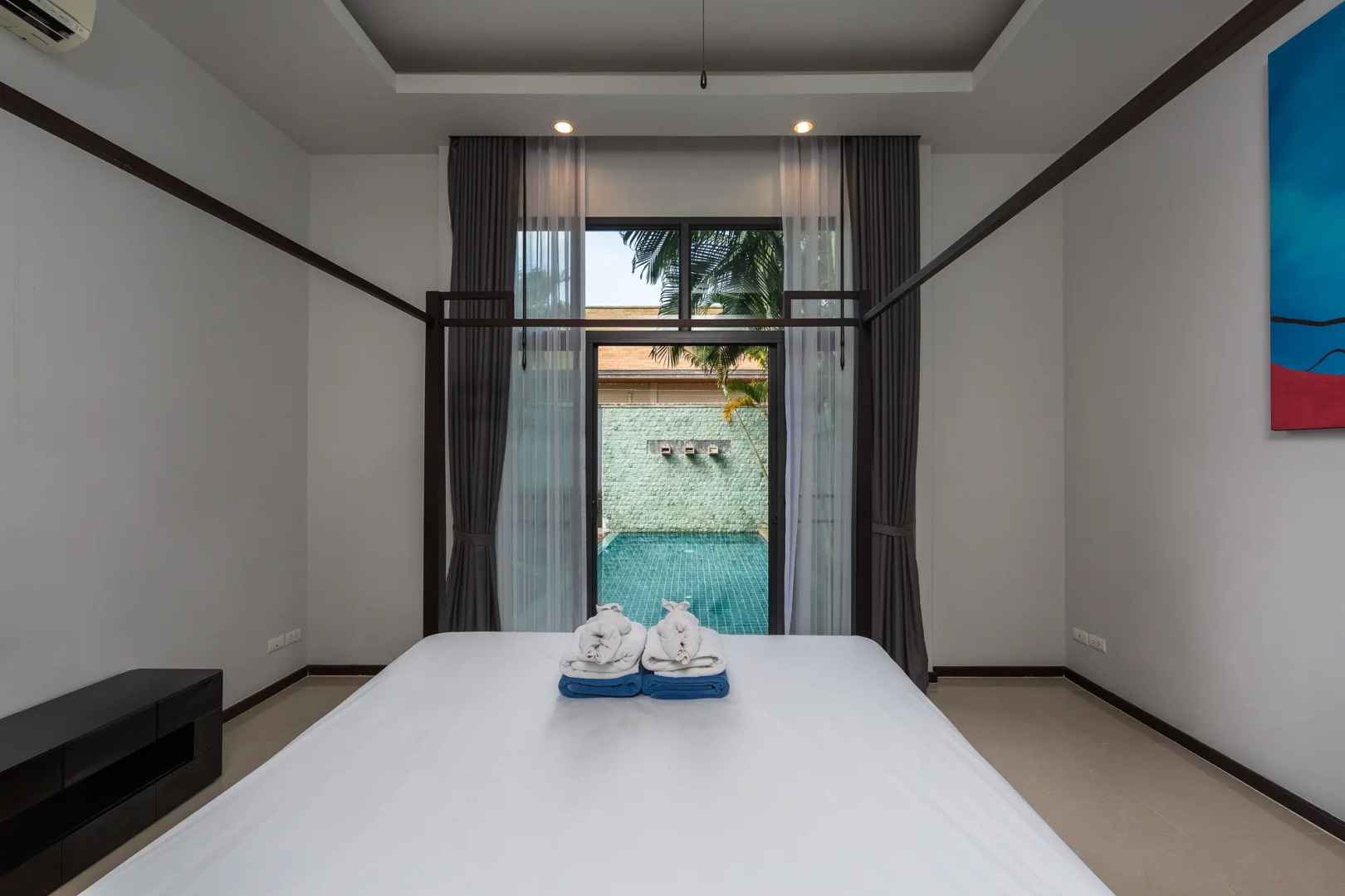 Отель Onyx Villas by TropicLook