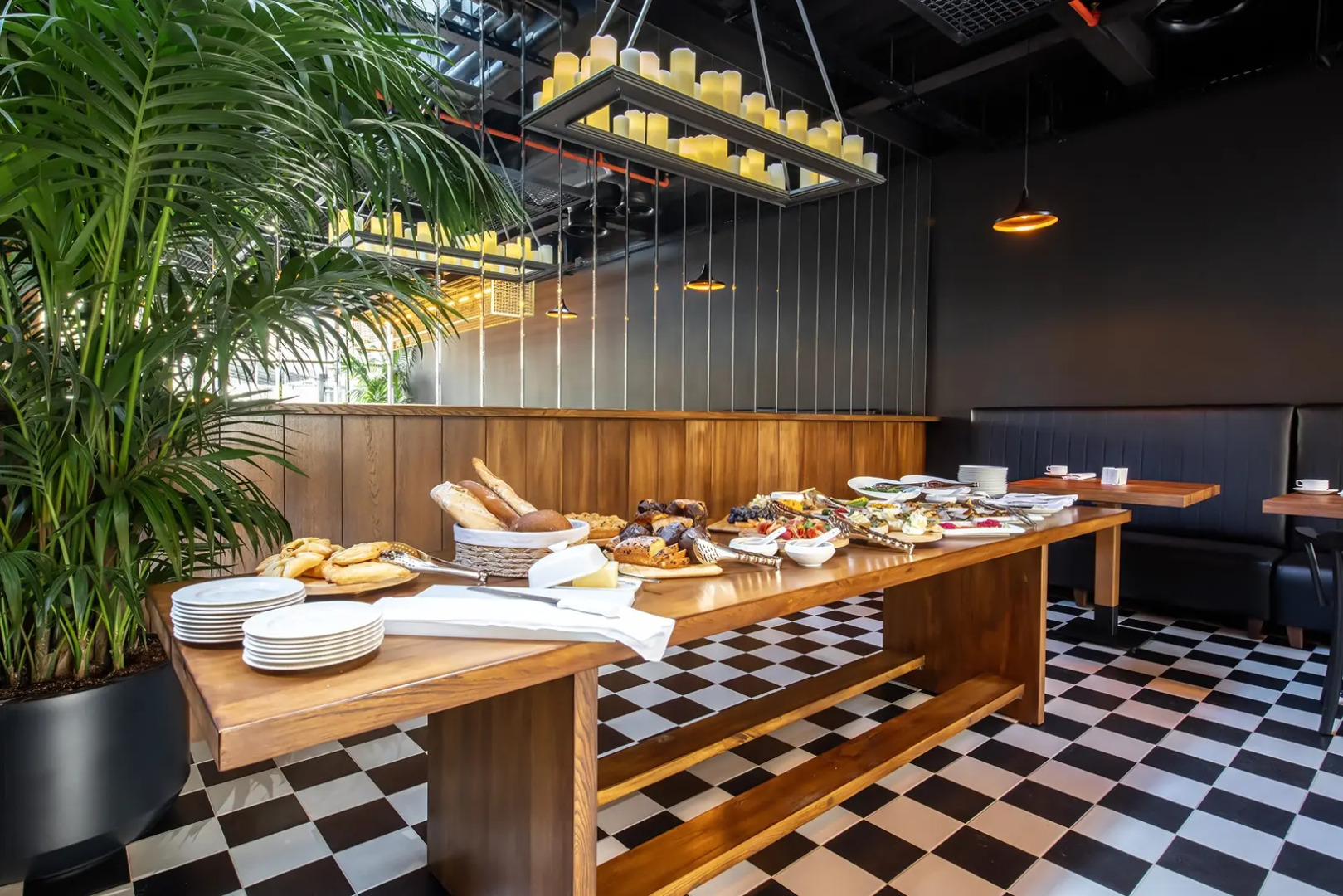 Отель Twenties Tbilisi - Stay & Dine