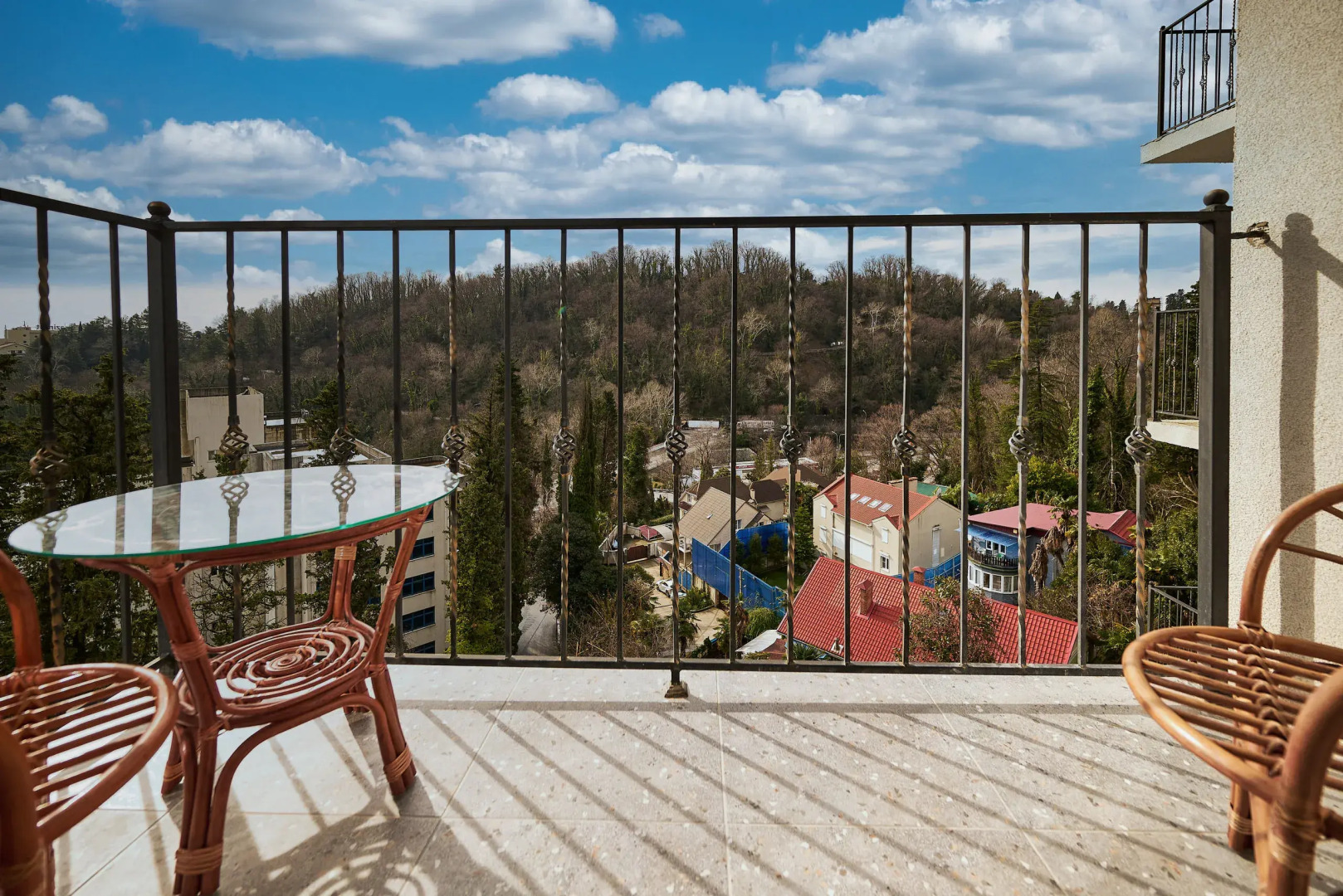 Квартира в Хосте с Отдельной Спальней и Видом на Море