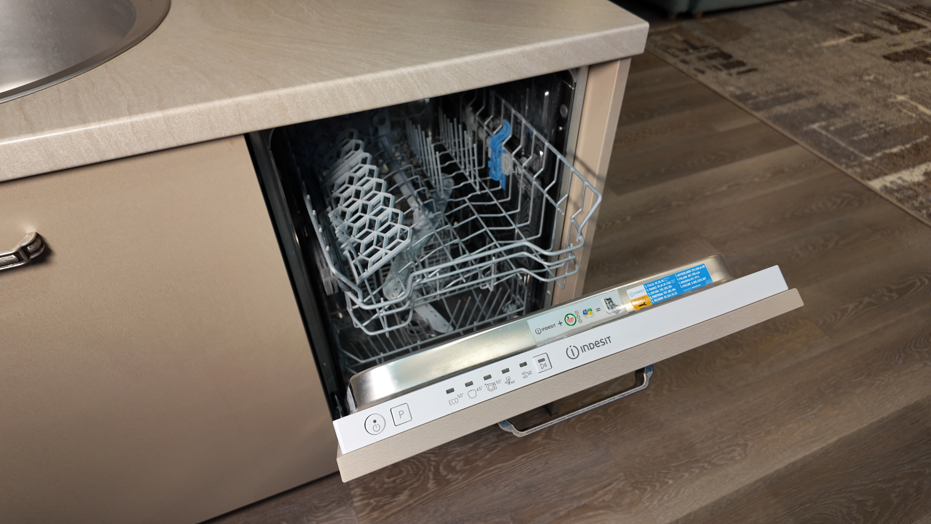 Апартаменты Apart SV1 Цоколь Раушен Престиж