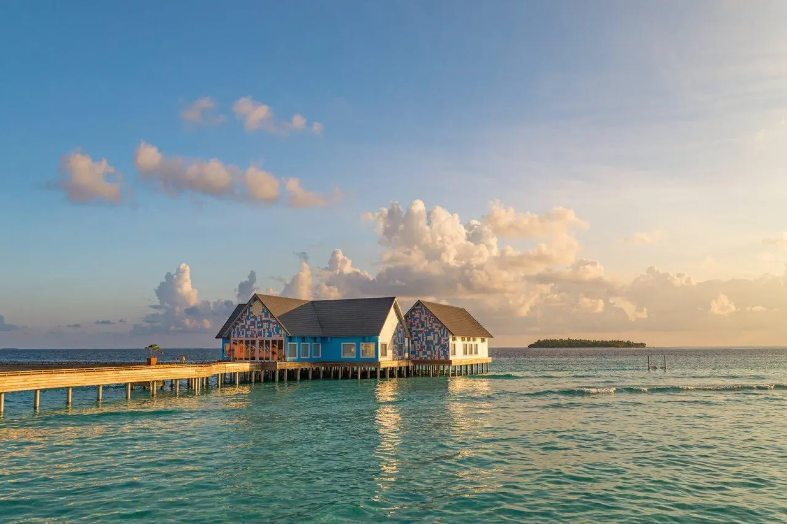 Resort The Standard Huruvalhi Maldives