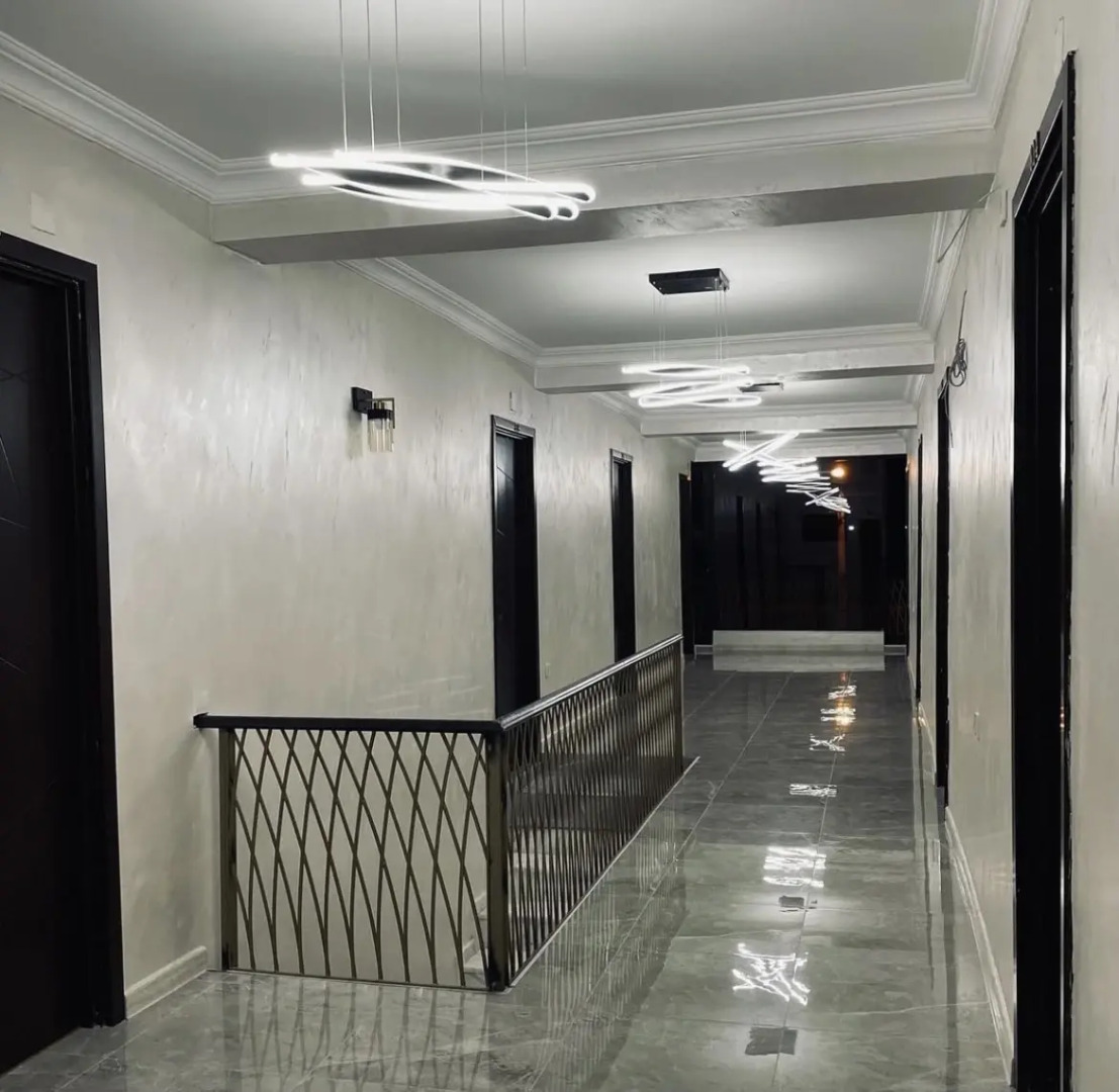 Отель Megobroba