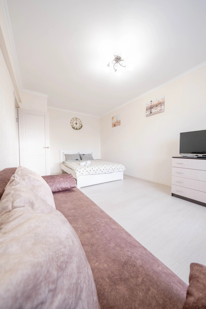 Апартаменты студия на четверых в отличном районе