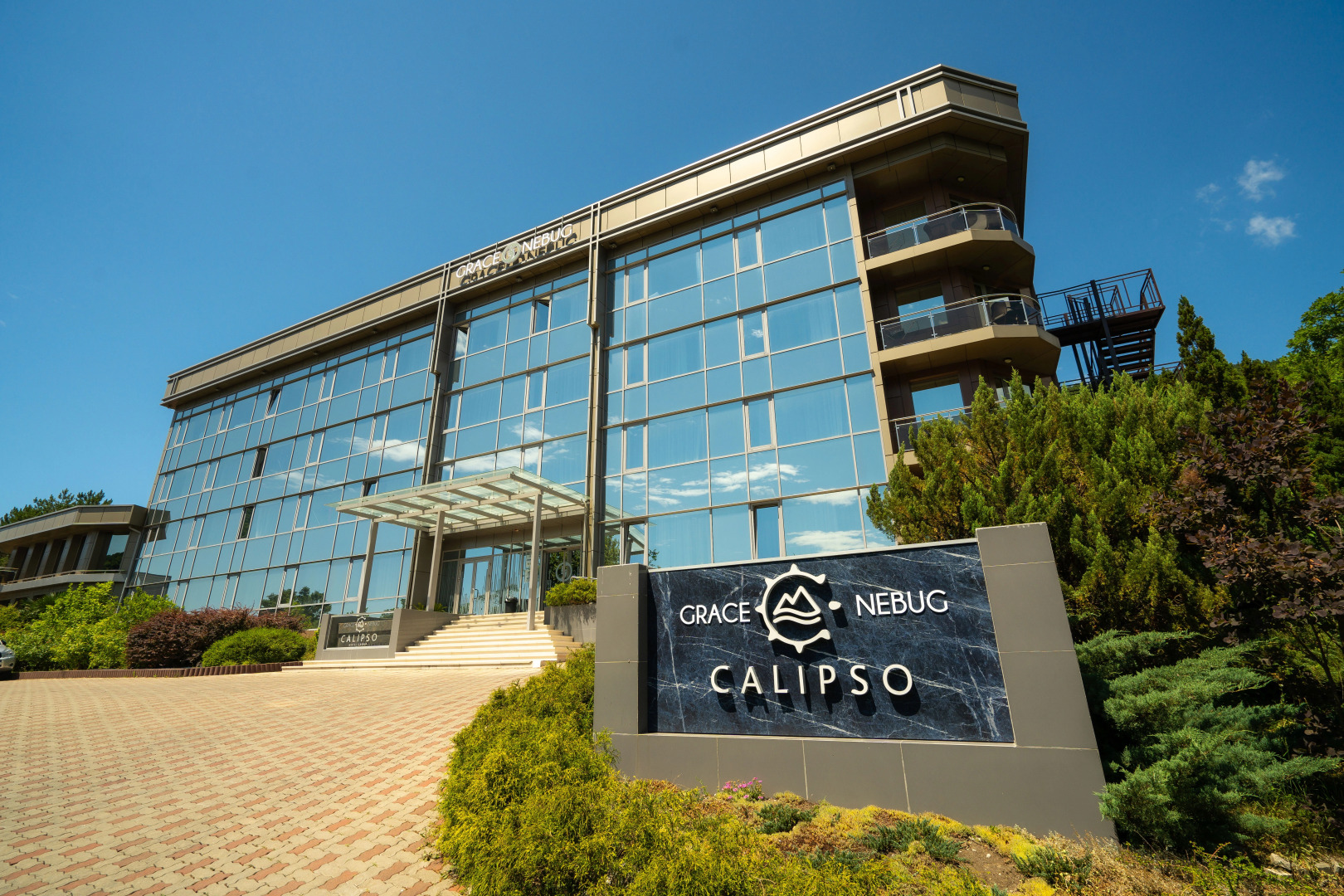 Грейс Небуг Калипсо Отель