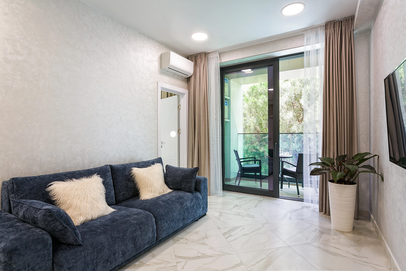 Апартаменты Sky Plaza 2/409