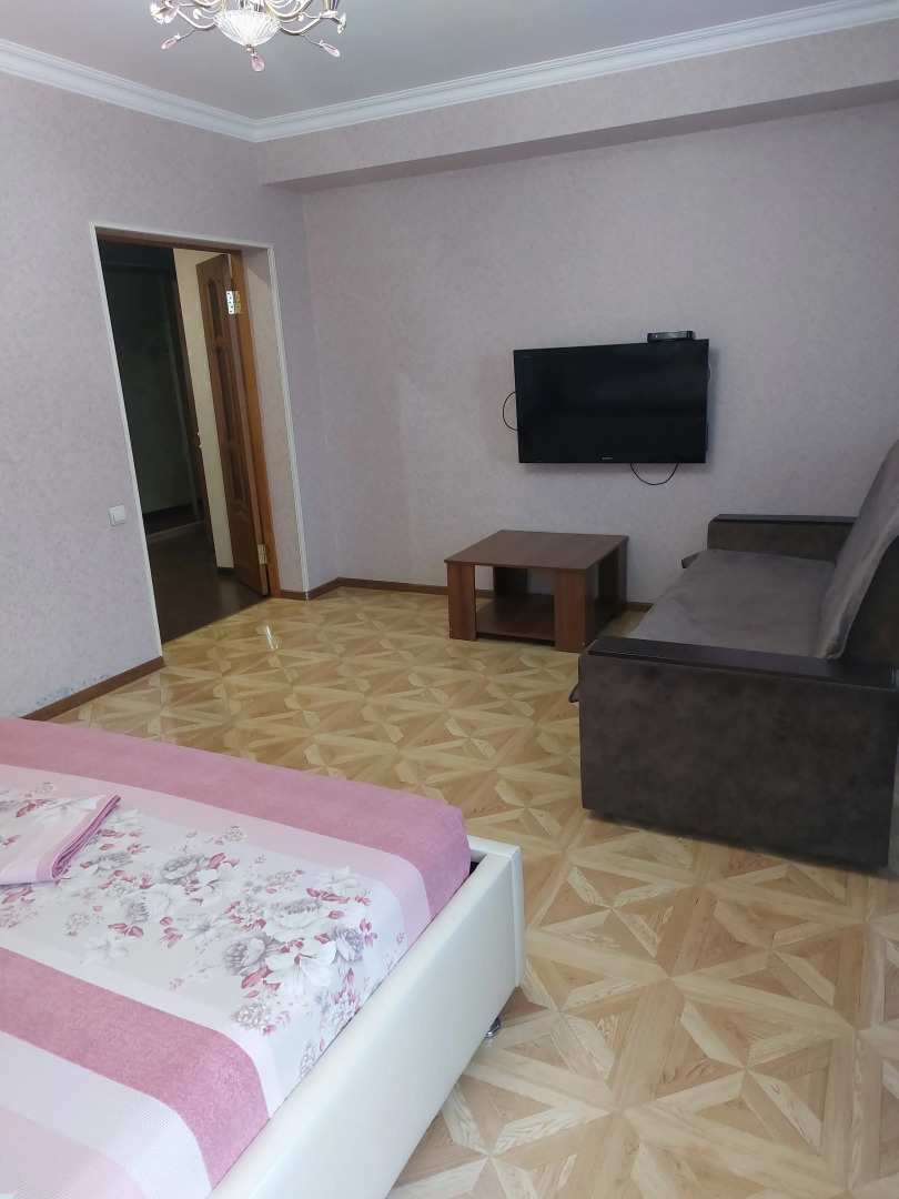 Квартира Двухкомнатная на Владикавказской 46