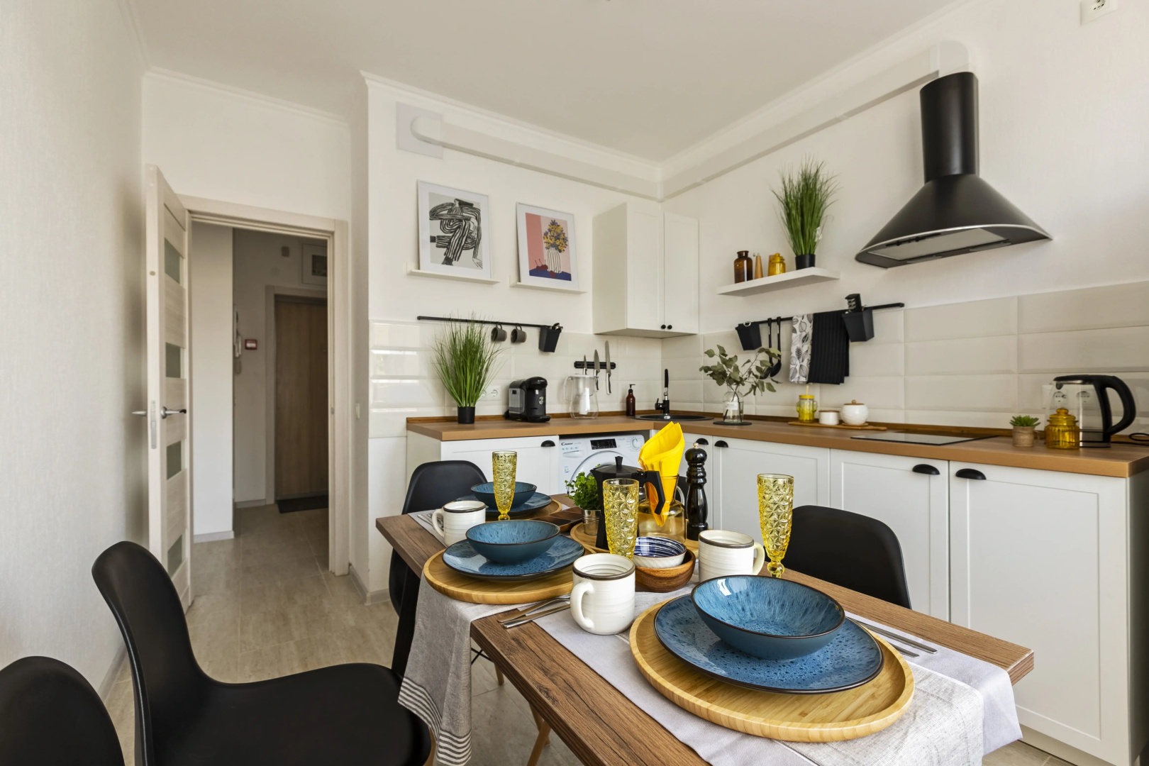 Great view 2-rooms Apartment 2 Min Walk to Raykin Plaza