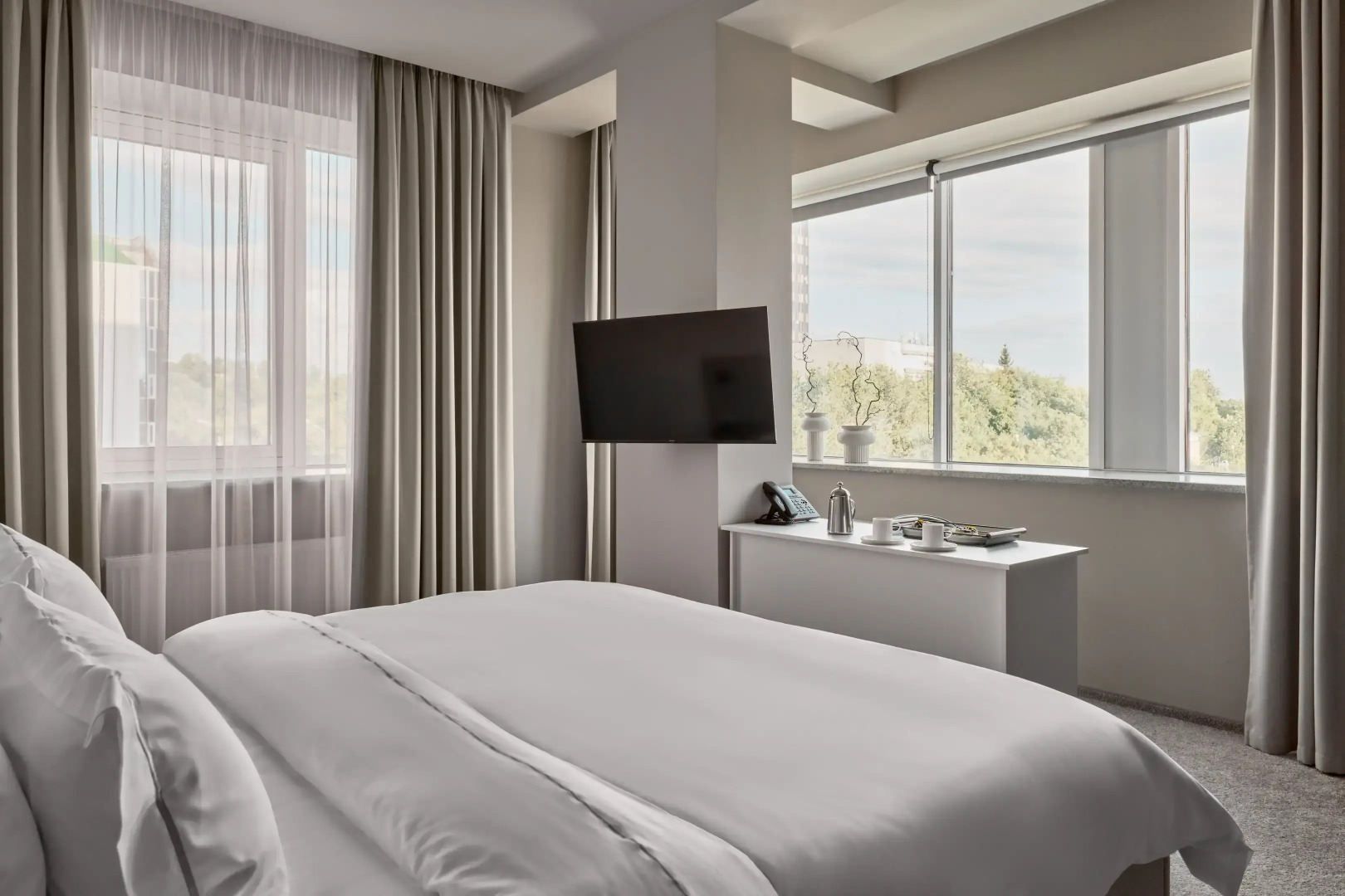 Отель SLIDE Bleisure & MICE