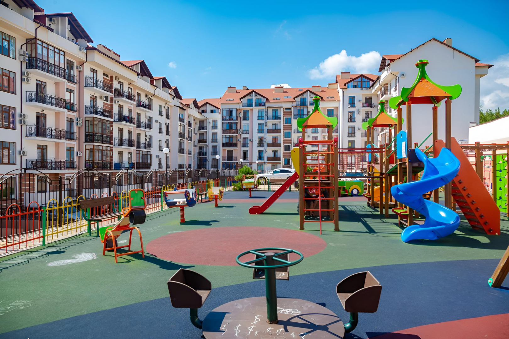 Квартира уютная для семейного отдыха с видом на горы от Home Group apartments