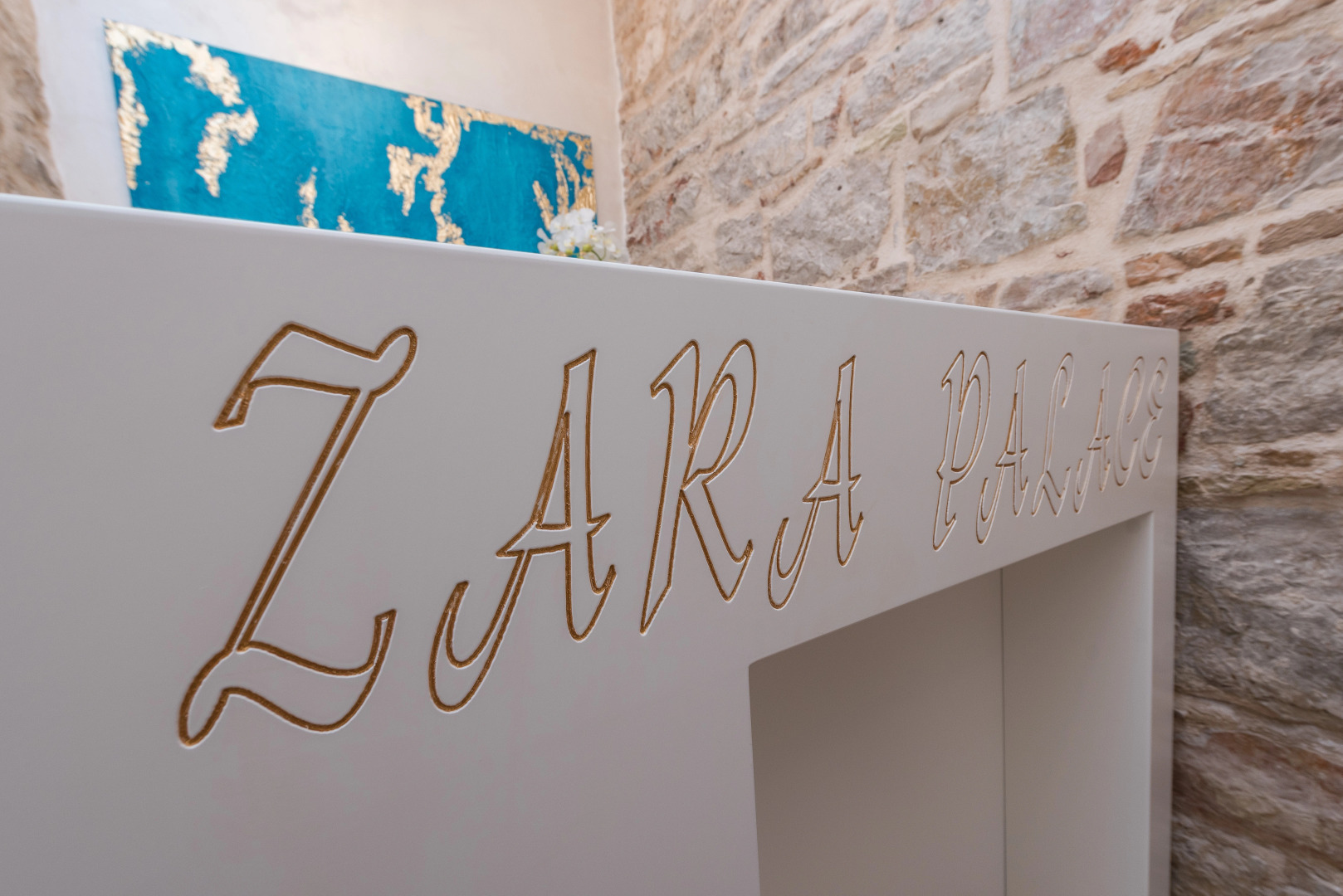 Zara Palace - design rooms