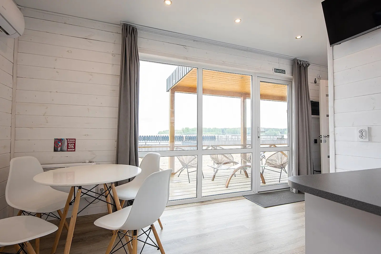 Отель Акватория