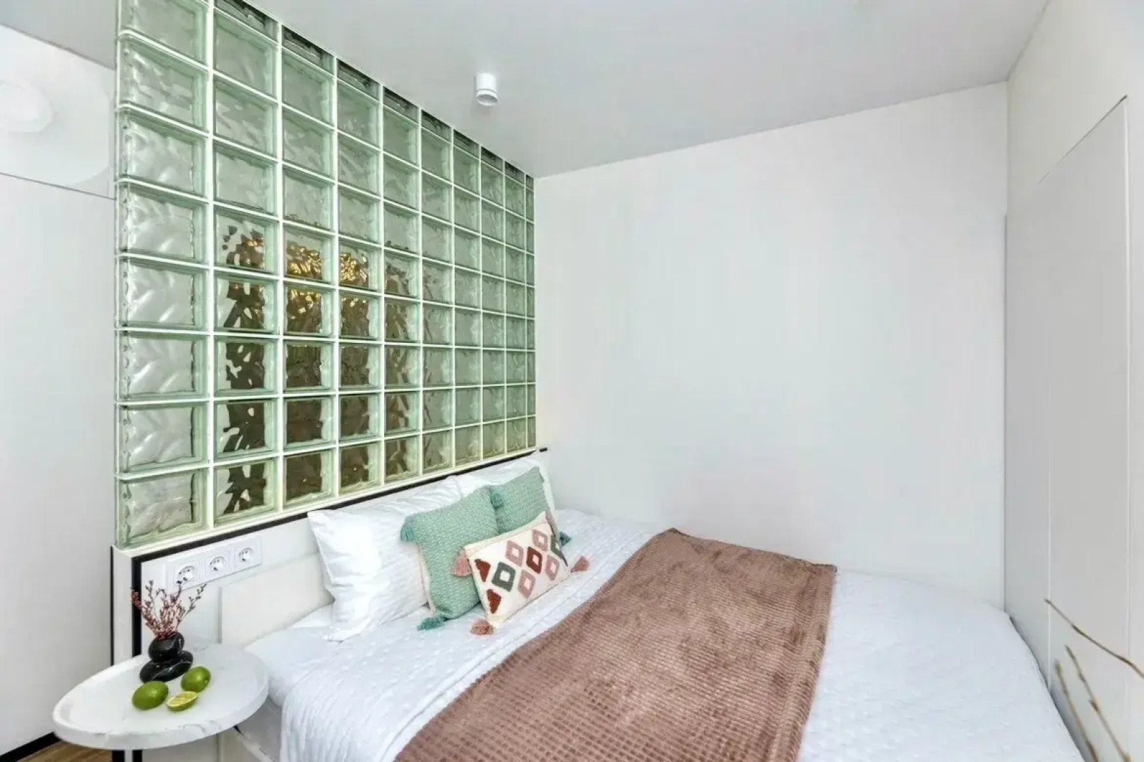 Апартаменты на 1-м Монетчиковском переулке 8