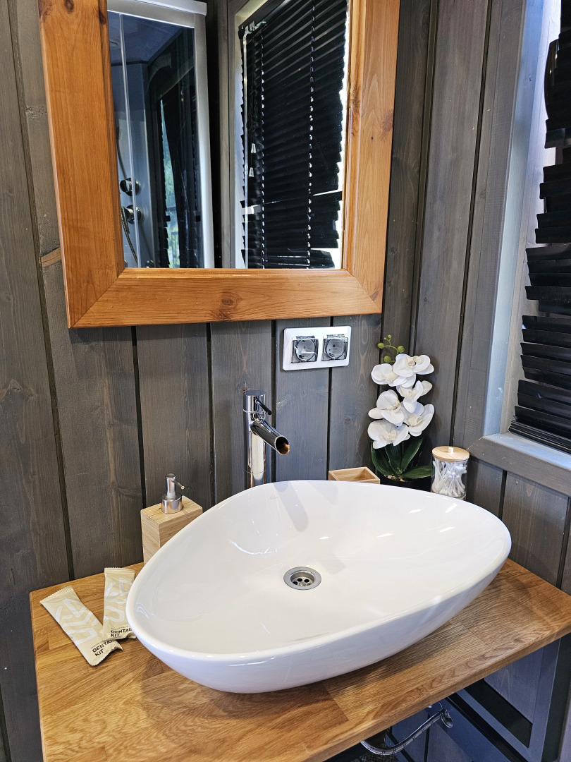 Коттедж Черничный Склон Violet House