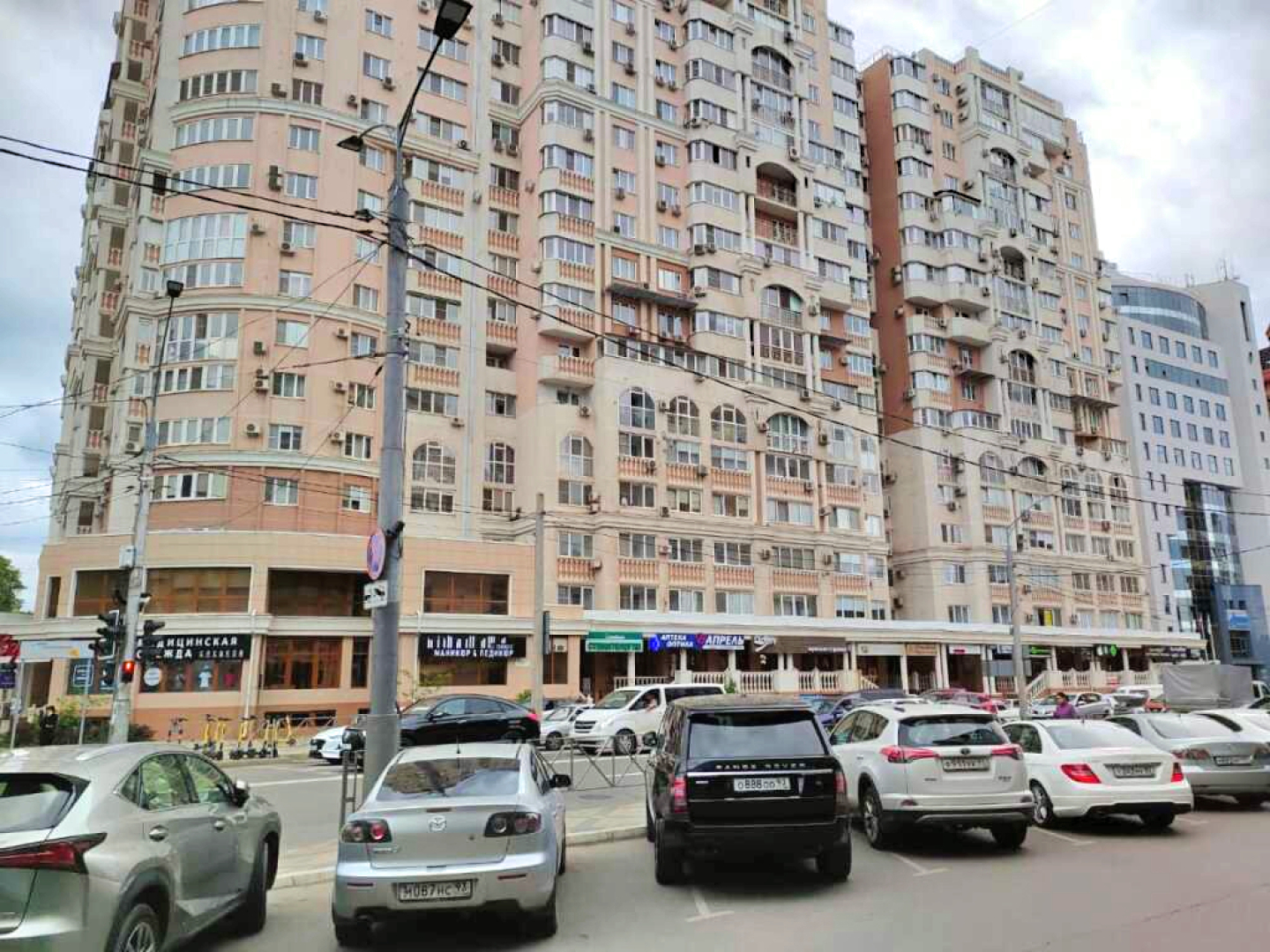 Апартаменты на Кубанской Набережной