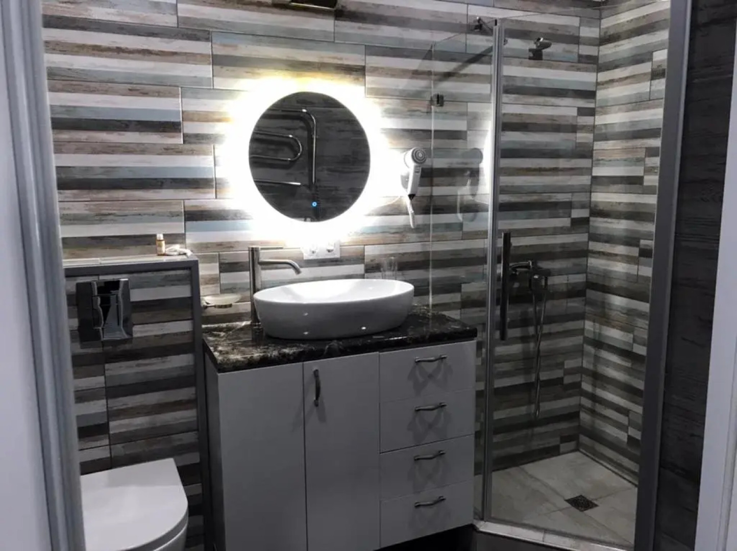 Апартаменты Хелена Скай