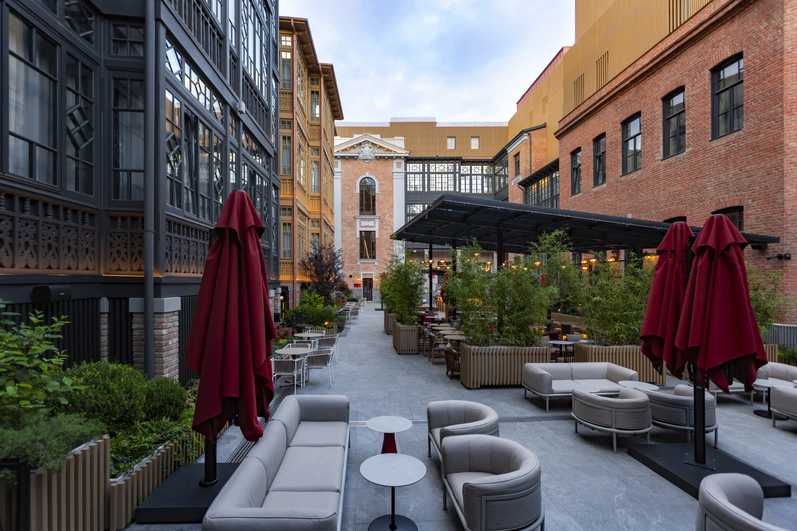 Radisson RED Tbilisi