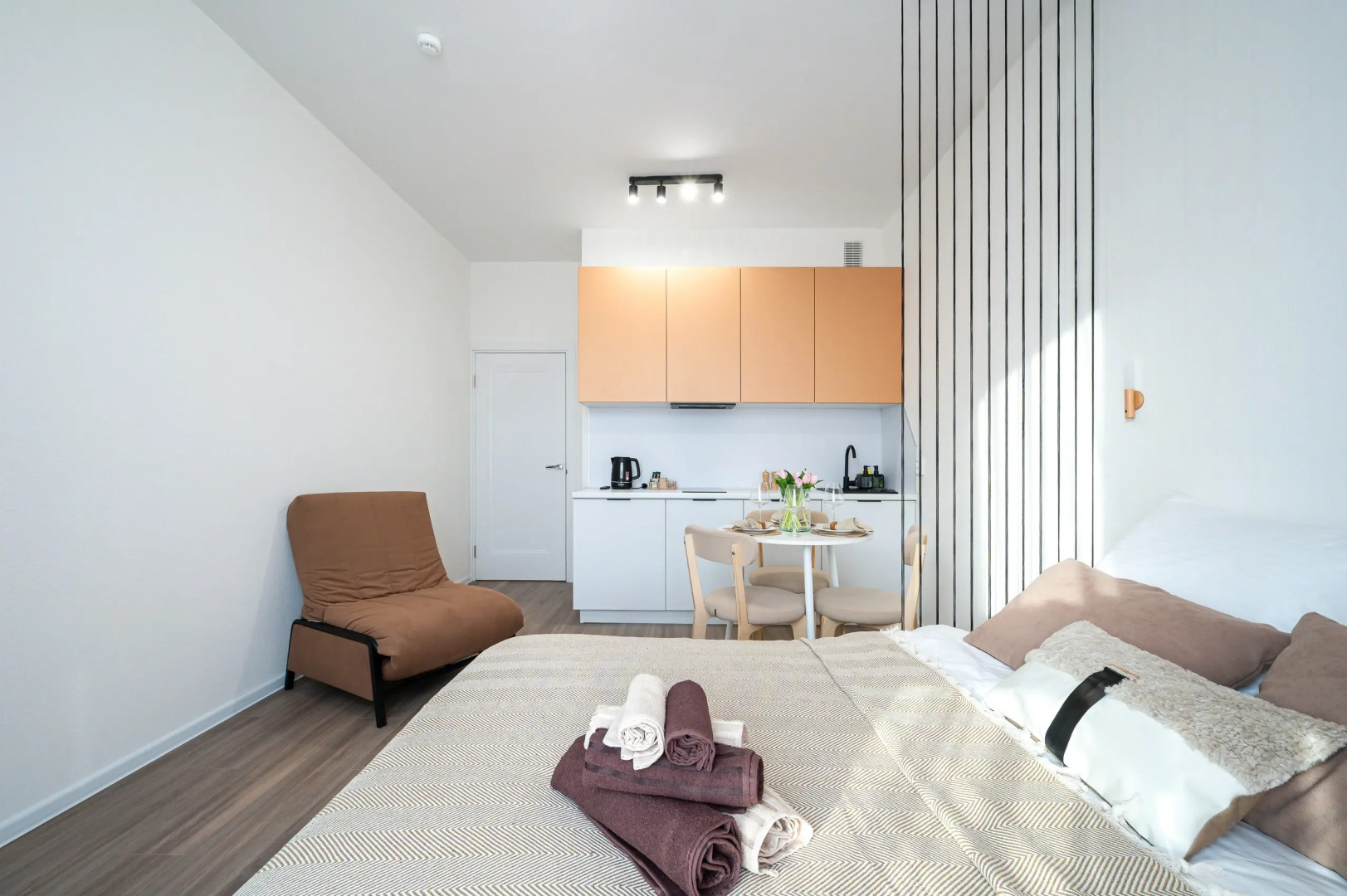 Апартаменты на Октябрьской набережной