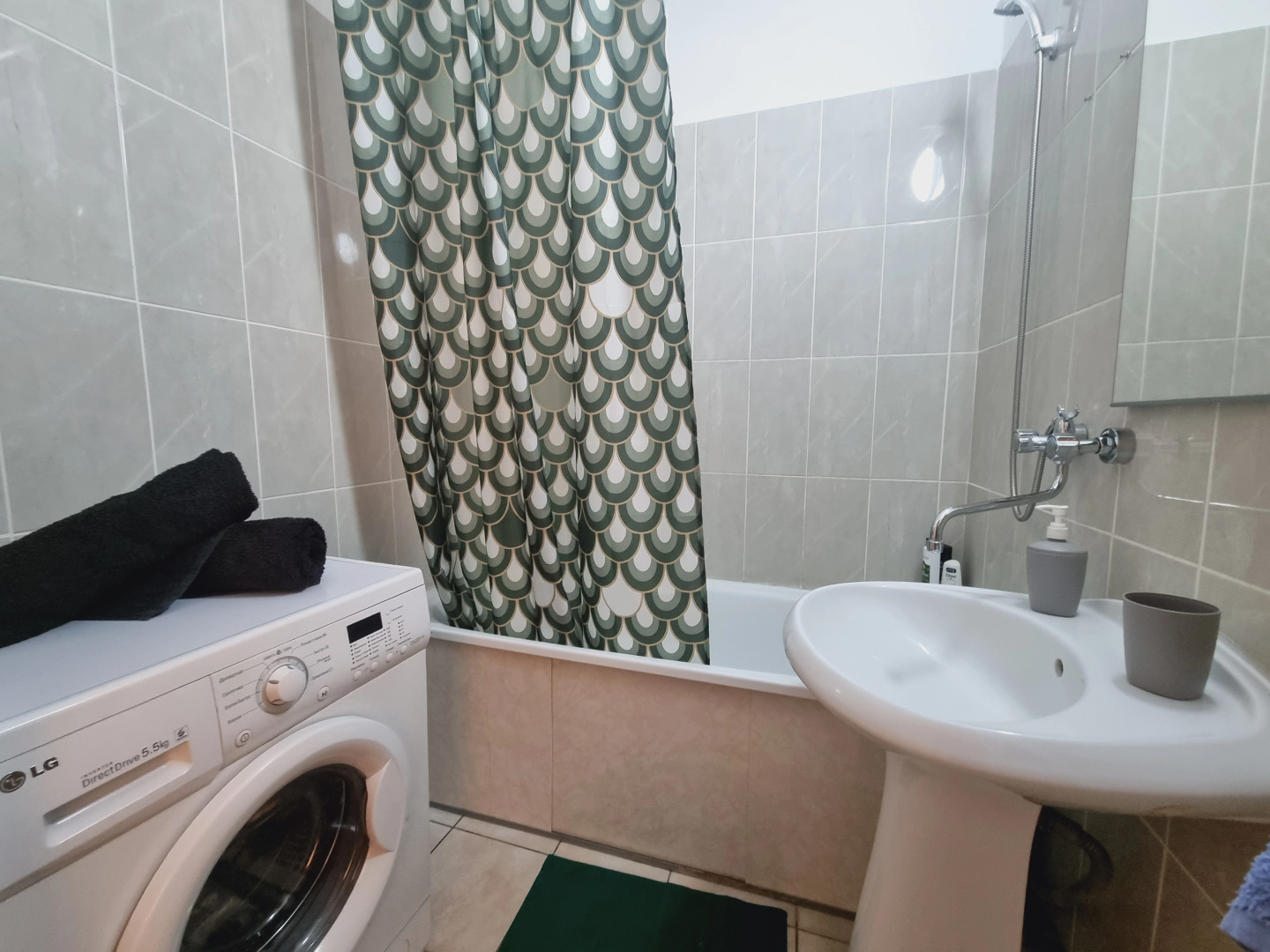 Квартира  Молодежная 76 Зона Комфорта