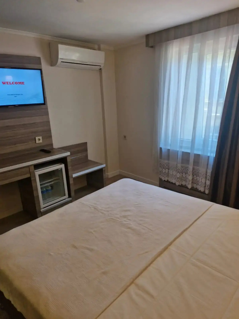 Pera Arya Hotel