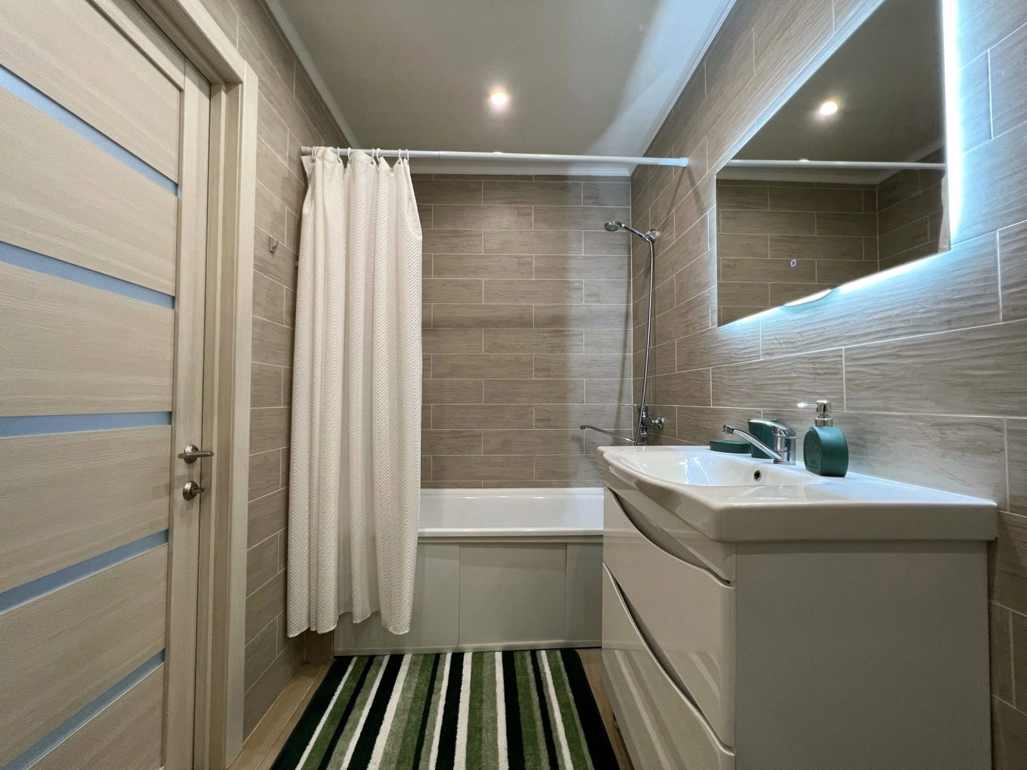 Квартира Современная Kravc Group в ЖК Семейный квартал Петра и Февронии