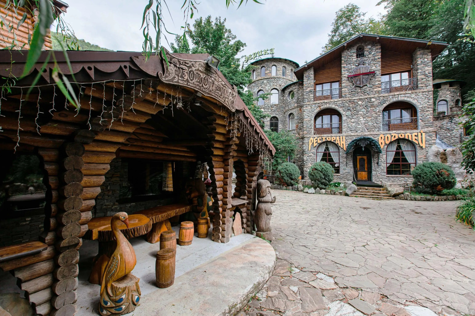 Отель Форт Эврика