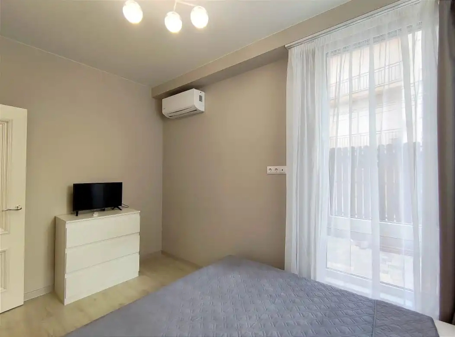 Квартира Изумрудная 38/1