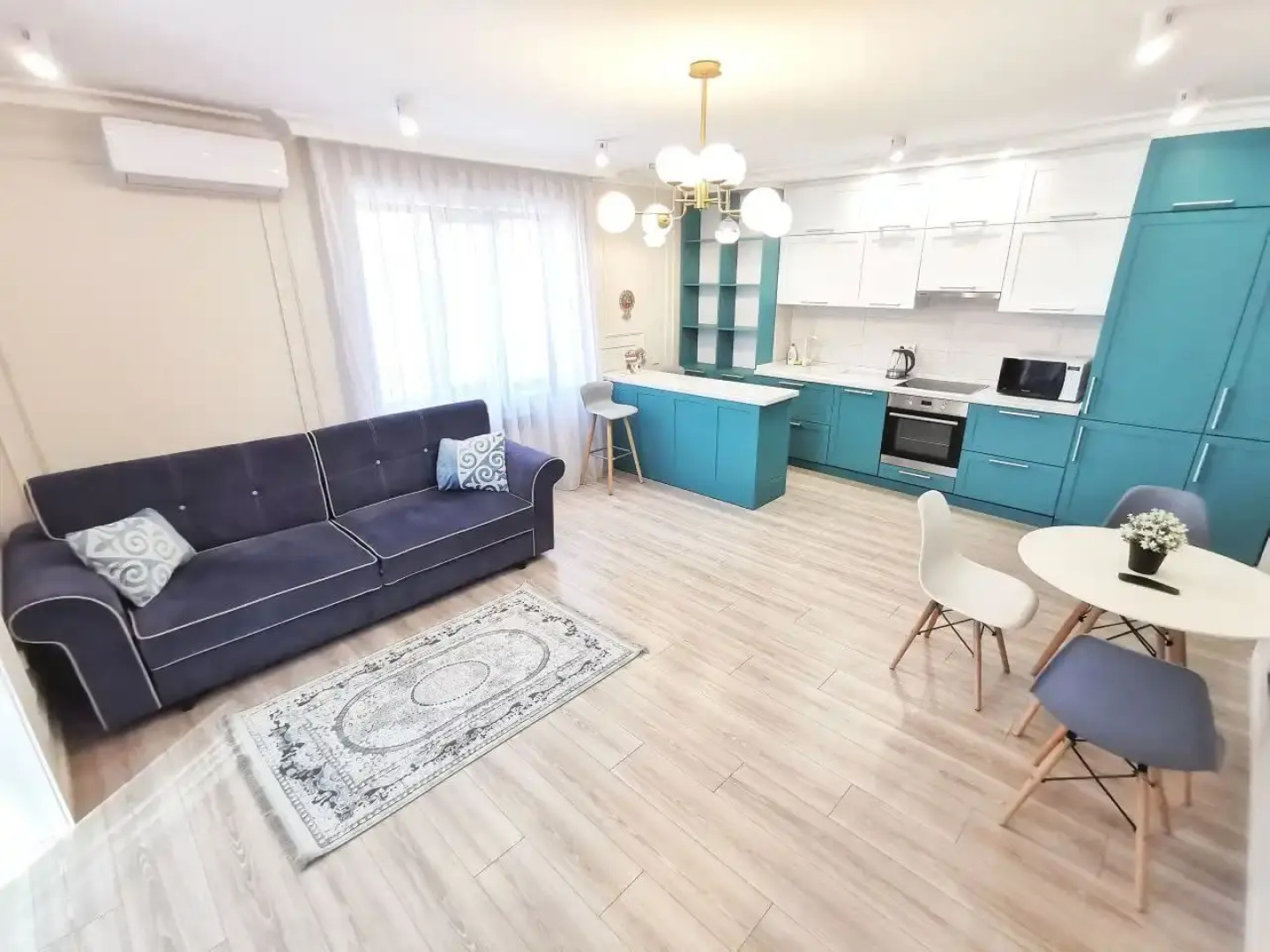 Апартаменты M.O.O.N. APARTMENTS Assem PLAZA