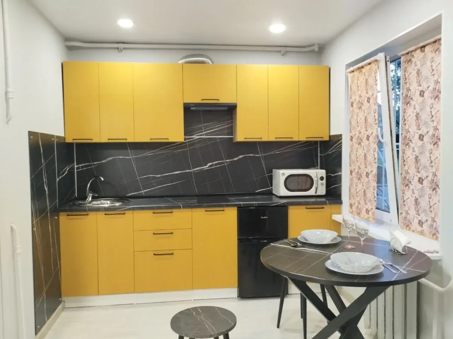 Квартира У Александровской Набережной