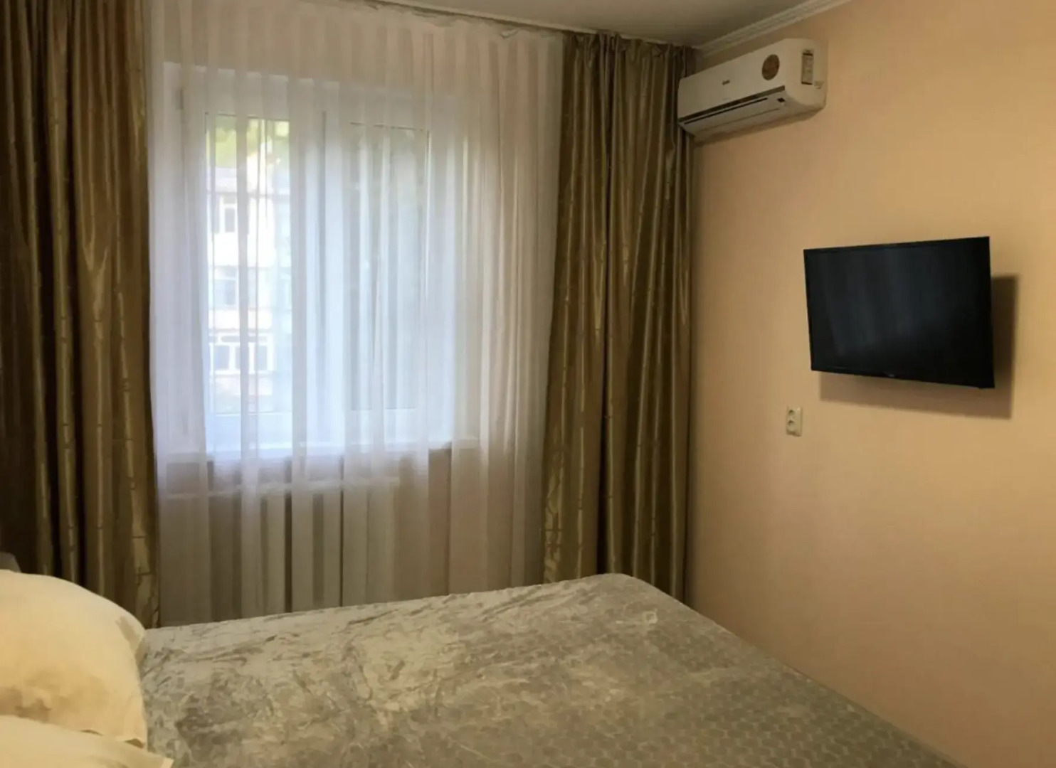 Апартаменты на Победы 111