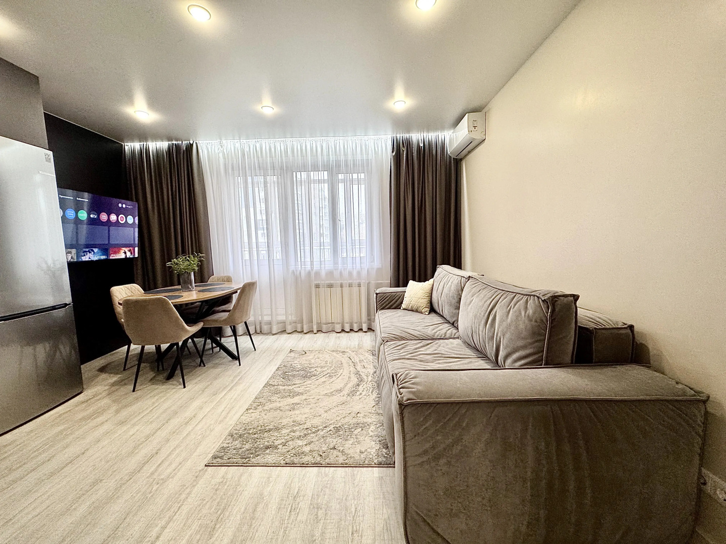 Апартаменты Современная Евродвушка возле Кардиоцентра