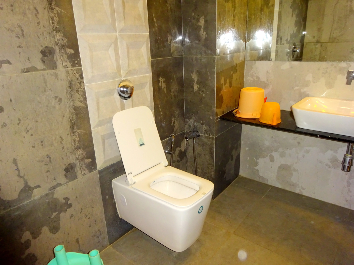 Отель Sunrise Palace by Sky Stays