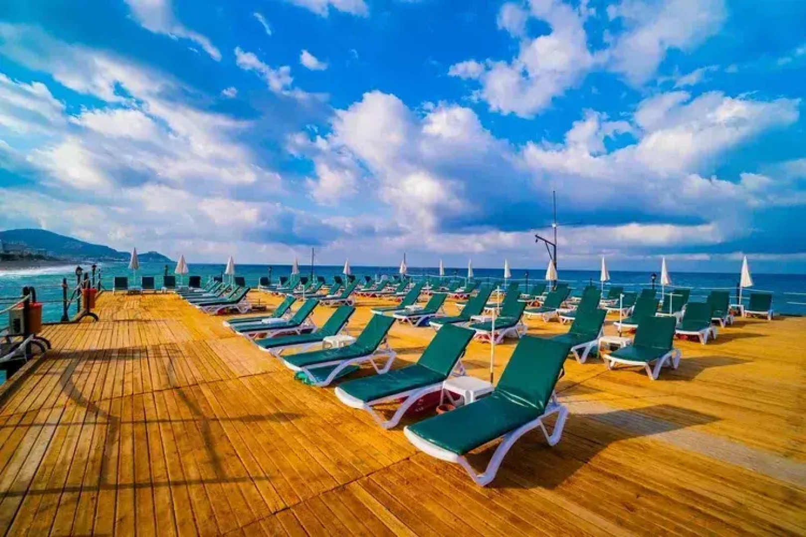 Отель Senza Grand Santana