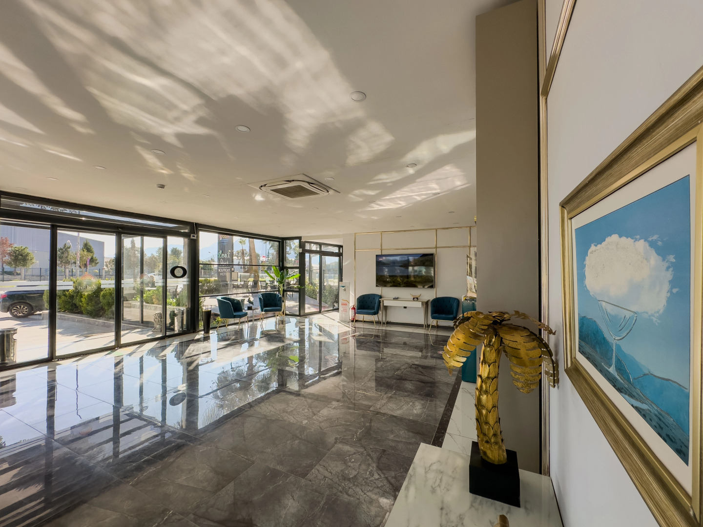 Отель Leaf Port Boutique