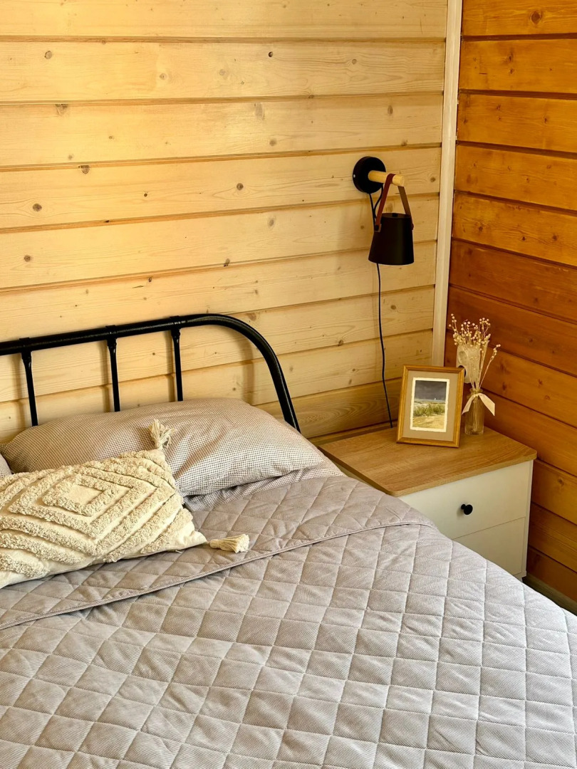 Частный дом у озера