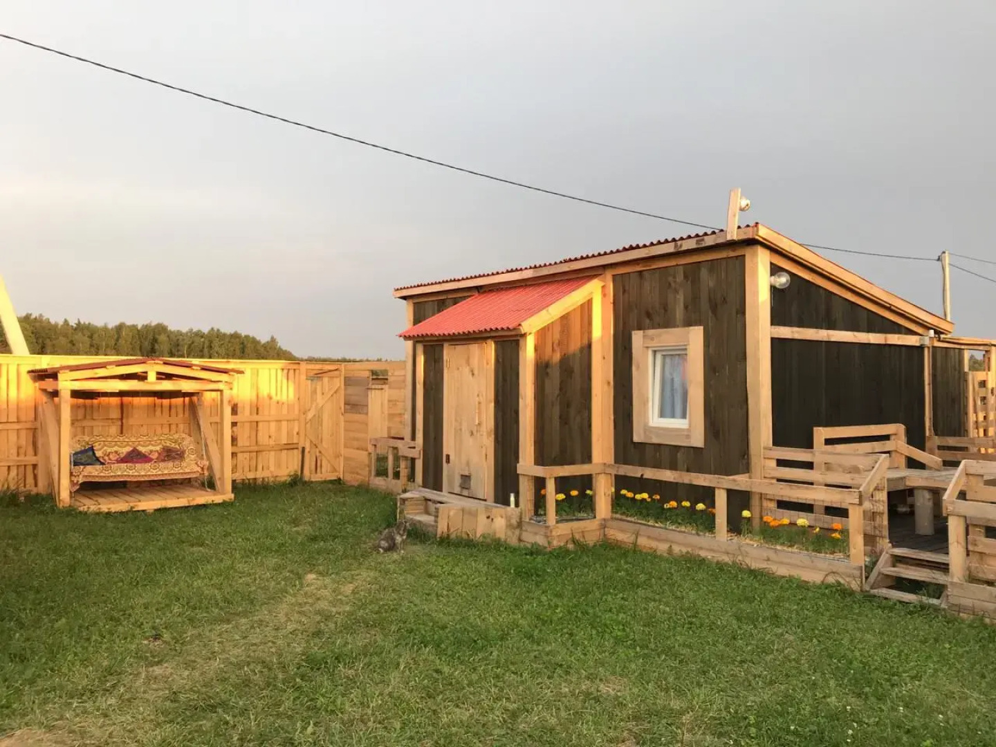 Semejnyij Dom Otdyiha Yasnyie Polyanyi Hotel	