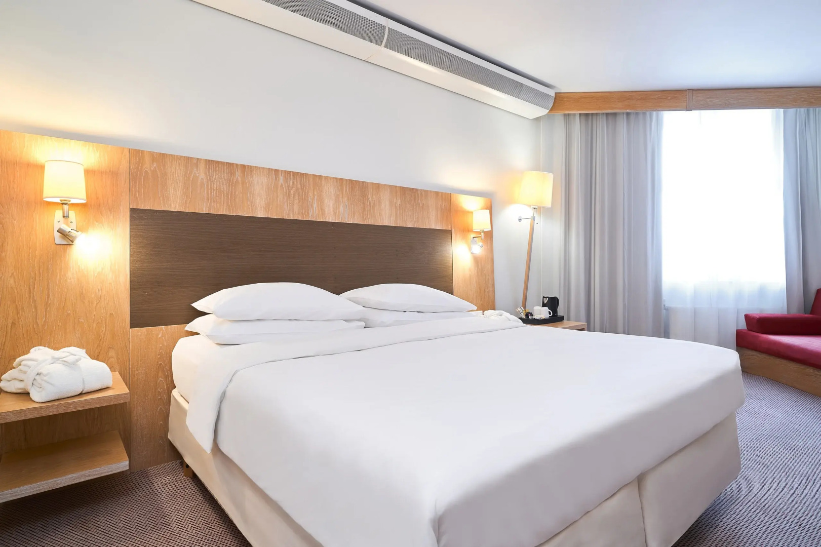 Отель Cosmos Ekaterinburg Hotel