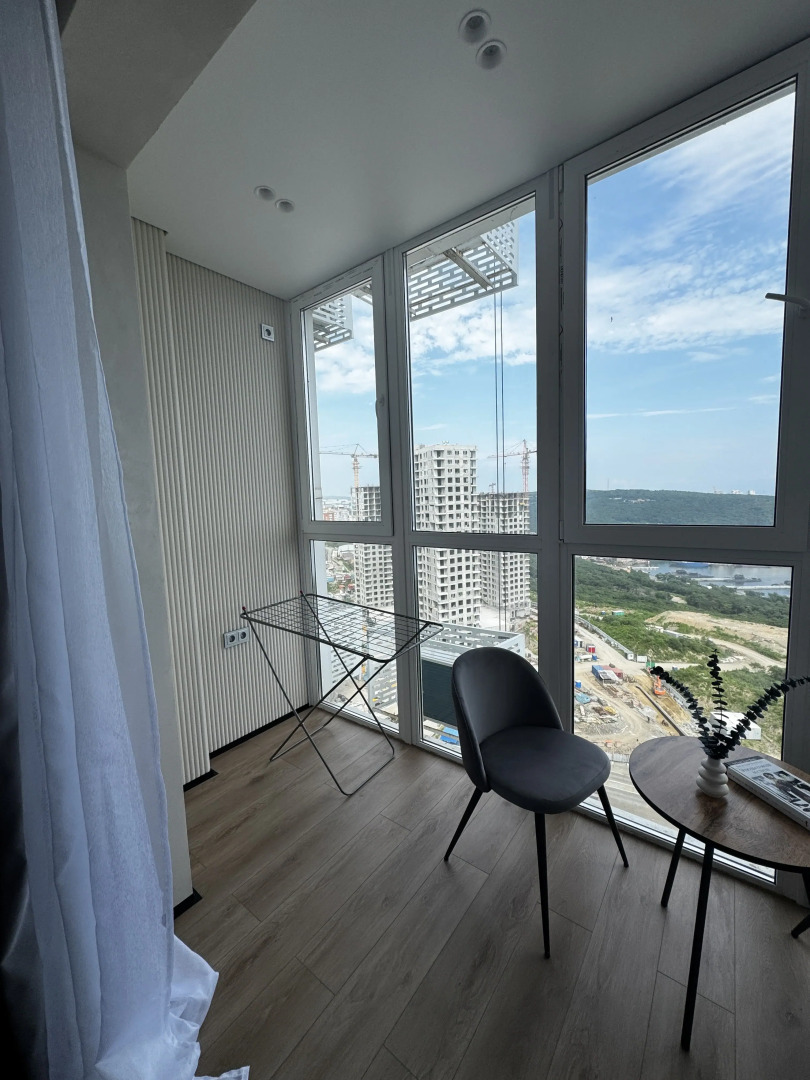 Квартира Панорамная с видом на море и мост Русский